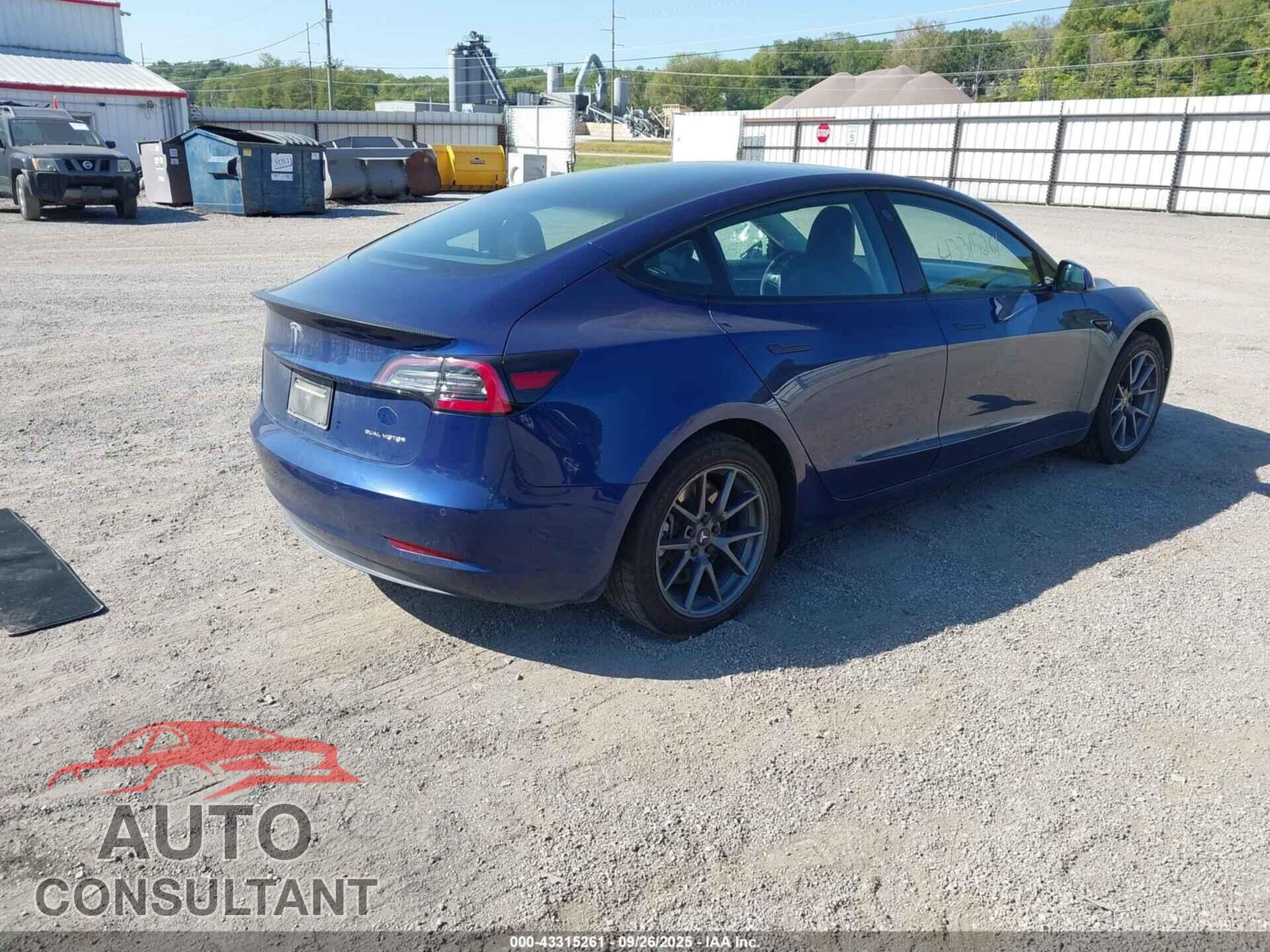 TESLA MODEL 3 2022 - 5YJ3E1EB8NF190928