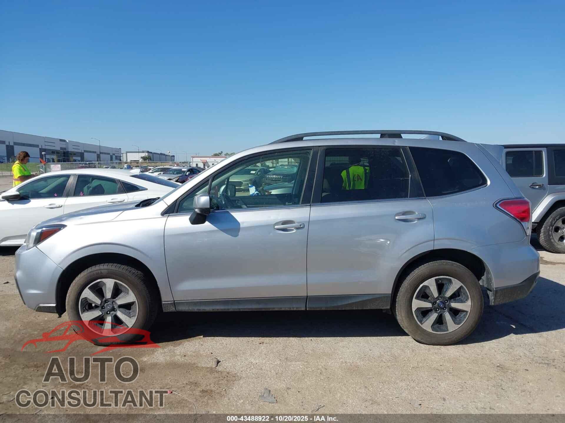 SUBARU FORESTER 2017 - JF2SJAJC7HH414332