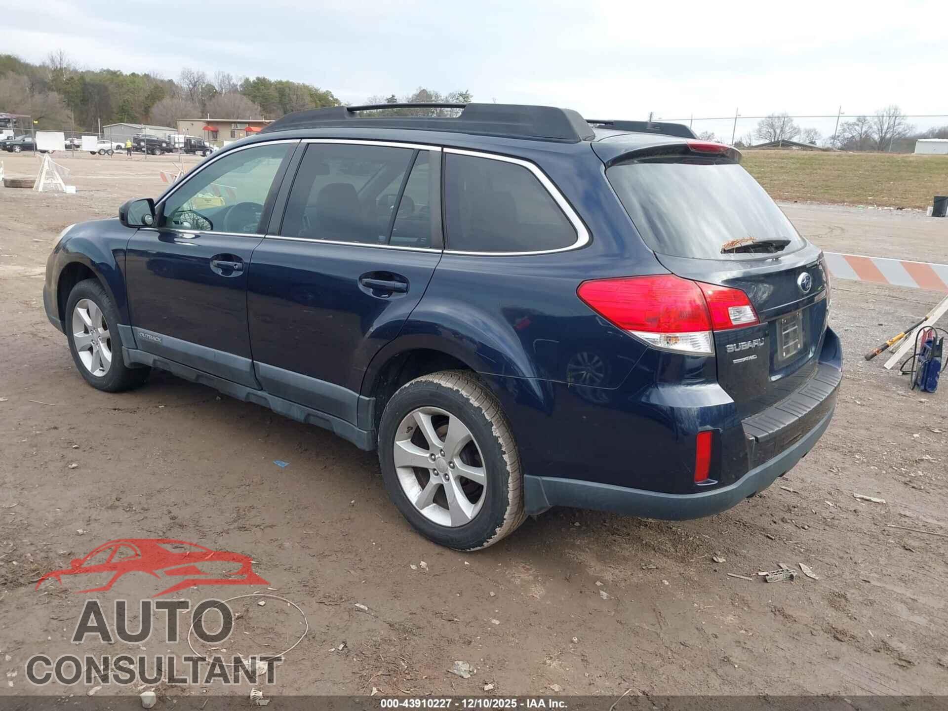 SUBARU OUTBACK 2013 - 4S4BRBCC1D3240304