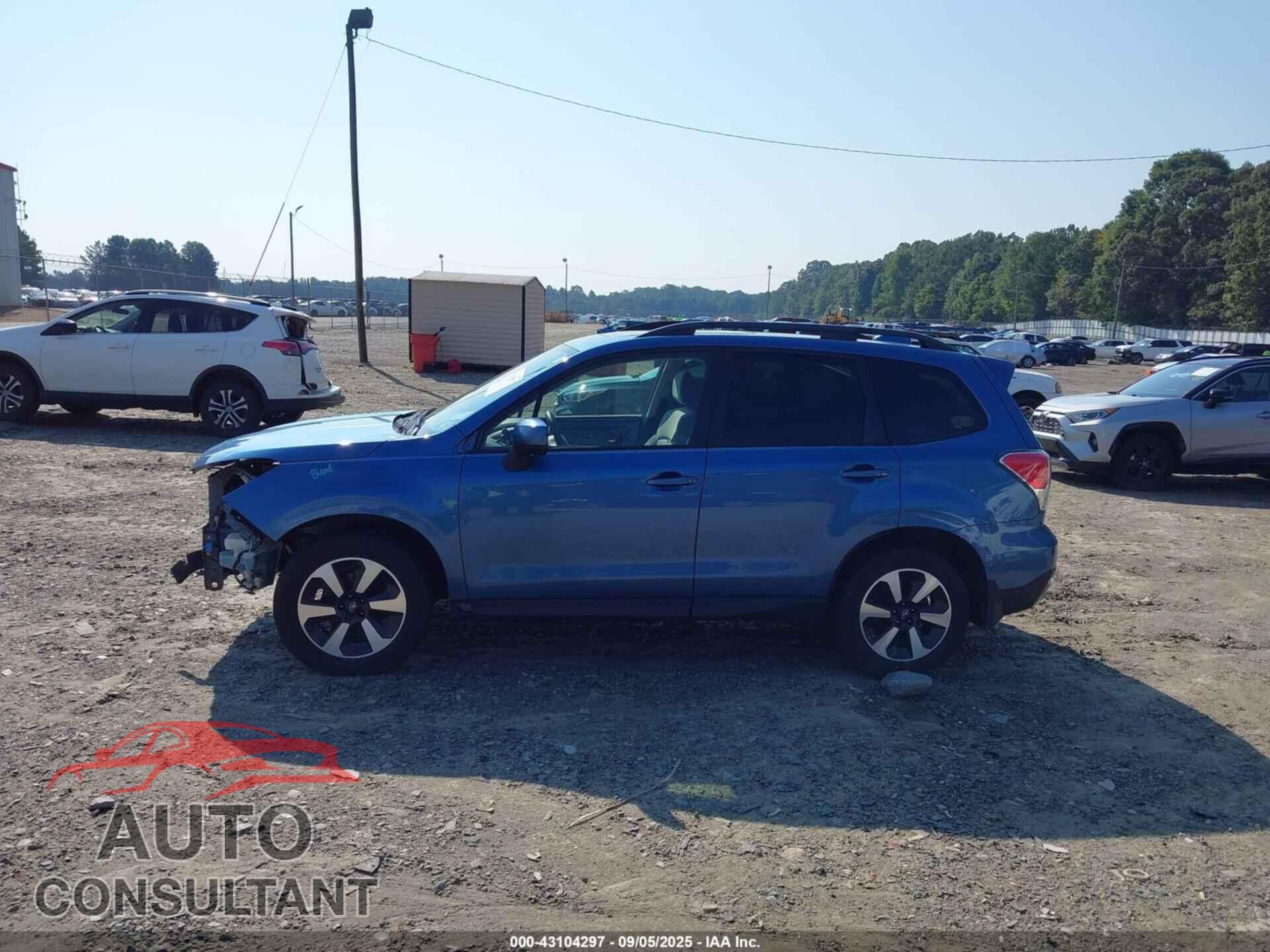 SUBARU FORESTER 2017 - JF2SJAEC4HH523633