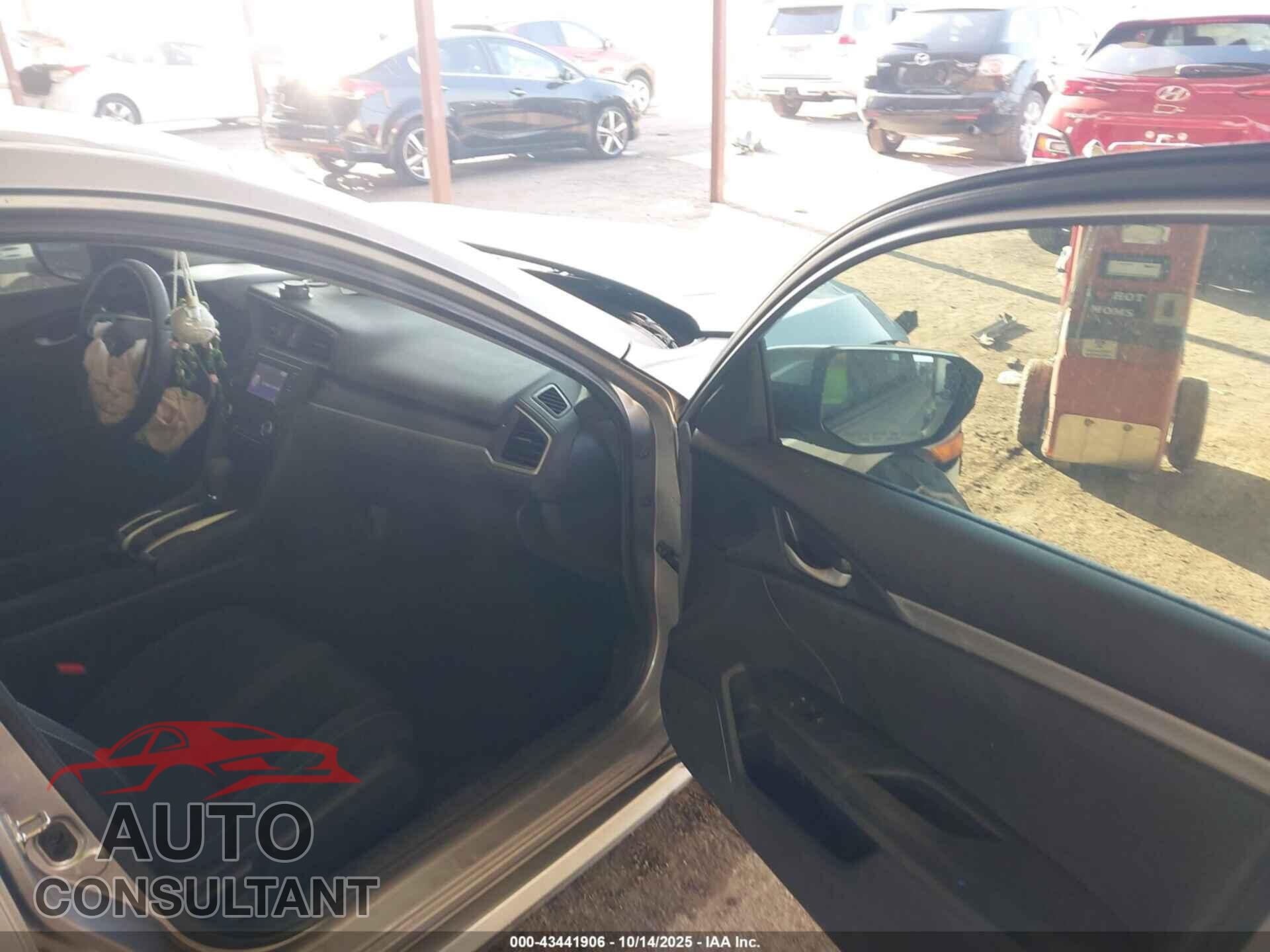 HONDA CIVIC 2019 - 19XFC2F66KE011801