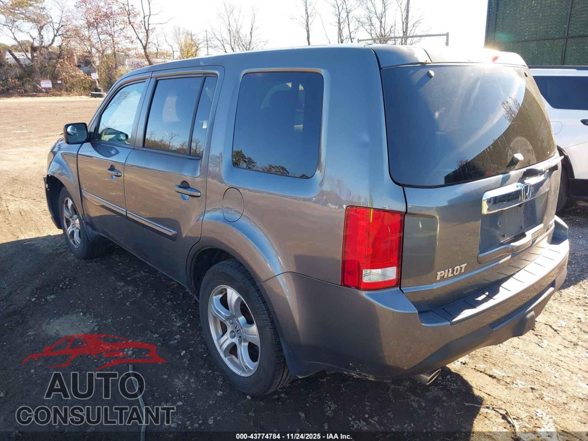 HONDA PILOT 2012 - 5FNYF4H48CB053826