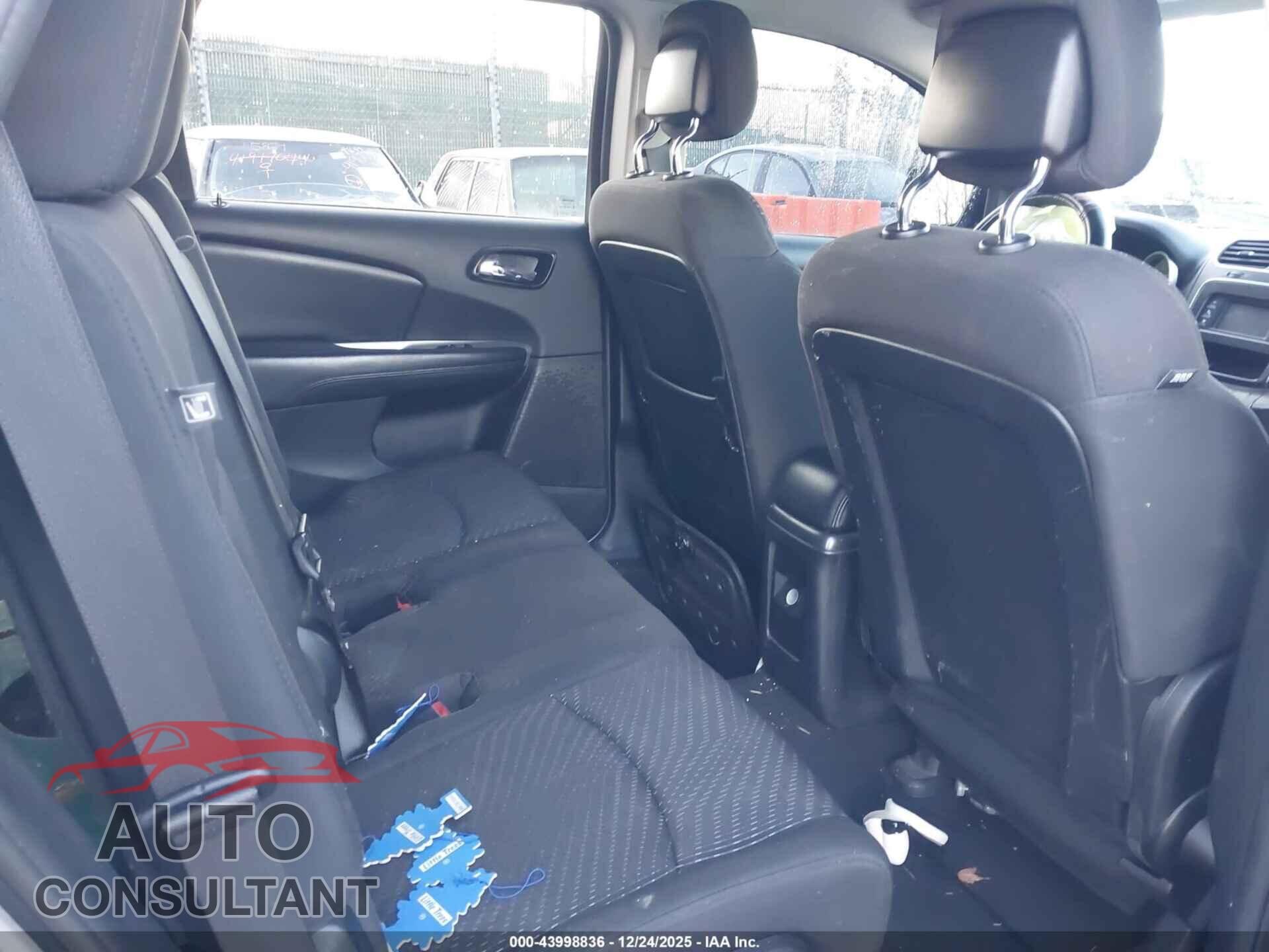 DODGE JOURNEY 2017 - 3C4PDCBG6HT537212