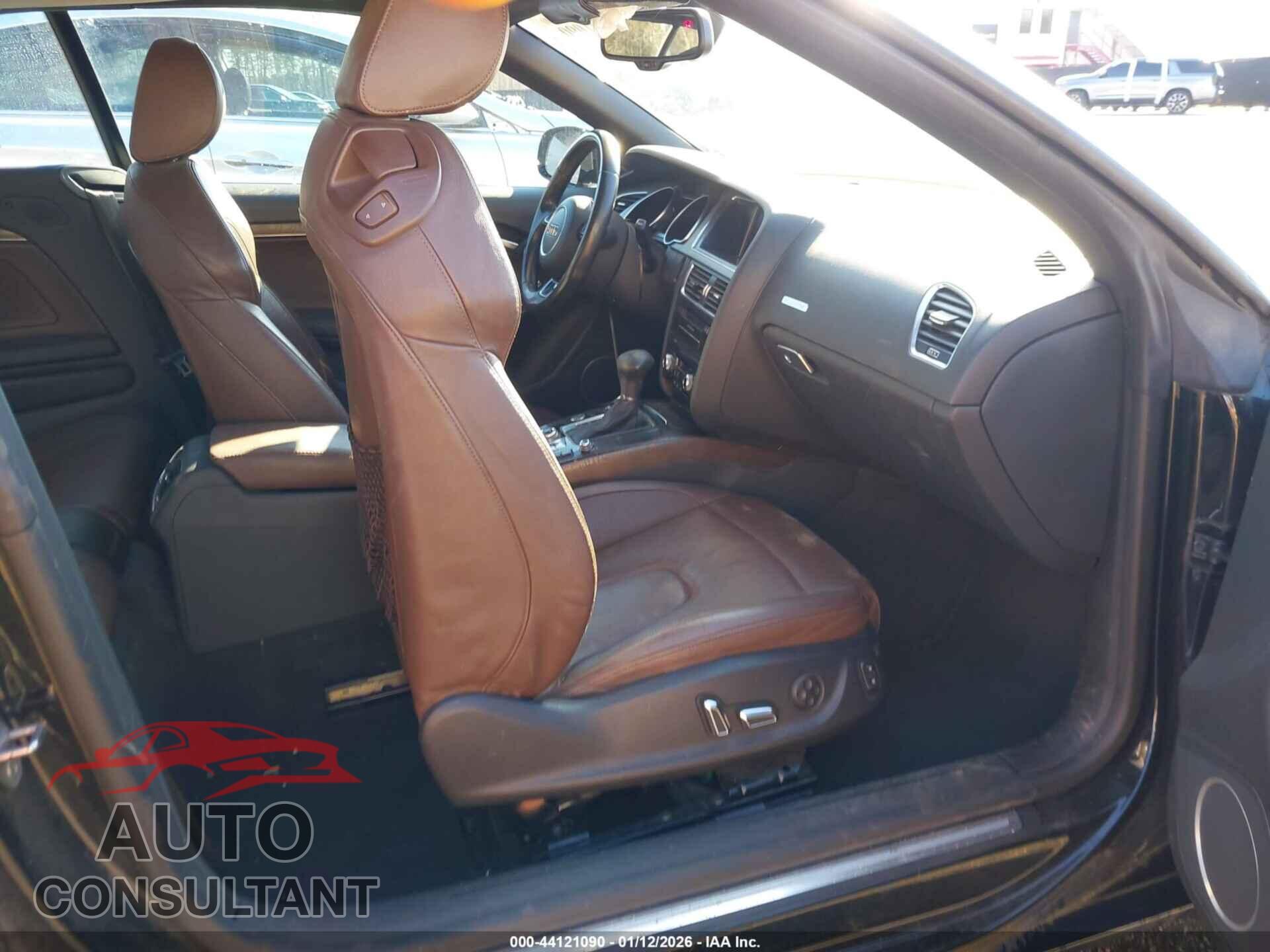 AUDI A5 2013 - WAULFAFH8DN008738