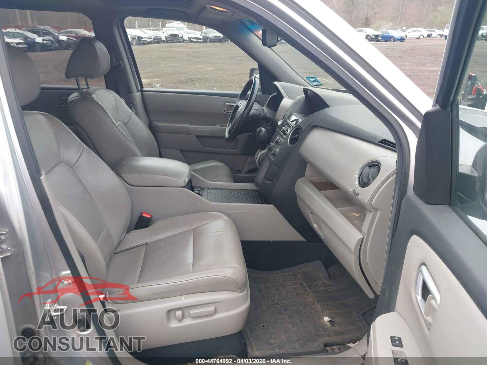 HONDA PILOT 2012 - 5FNYF4H52CB069268