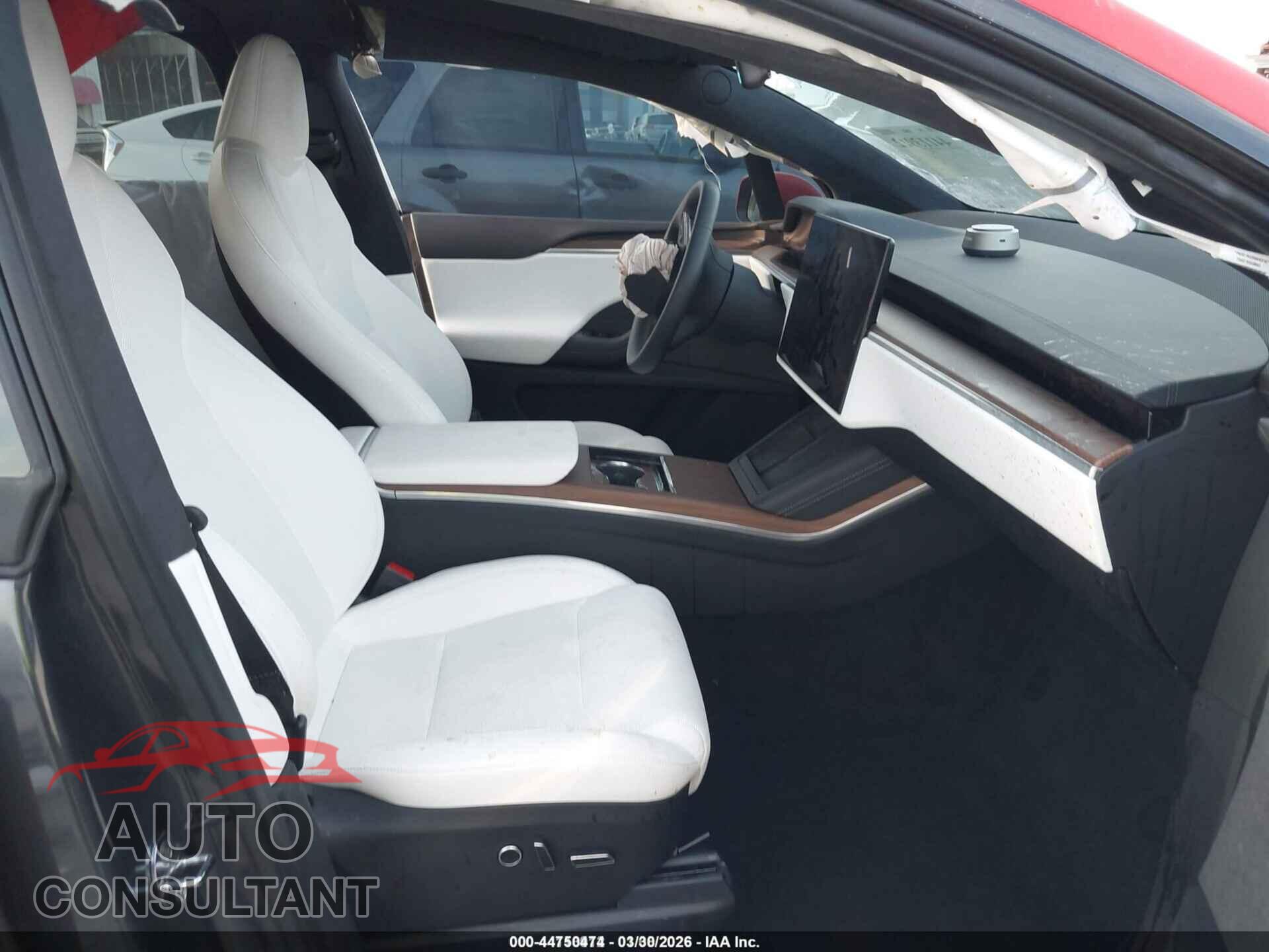 TESLA MODEL X 2024 - 7SAXCBE58RF459994
