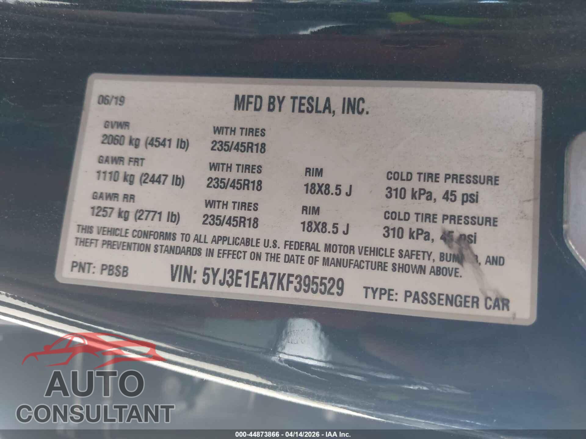 TESLA MODEL 3 2019 - 5YJ3E1EA7KF395529