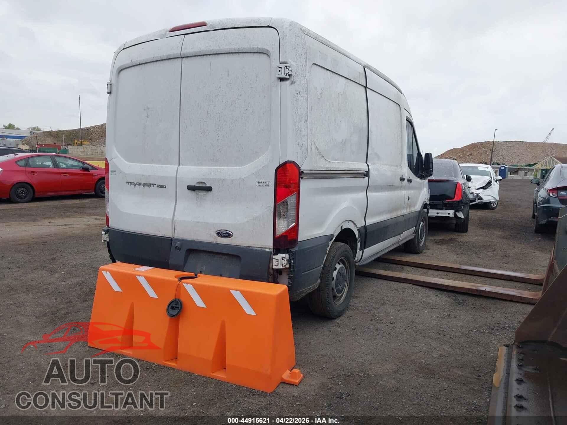 FORD TRANSIT-250 2017 - 1FTYR1CM8HKA44308
