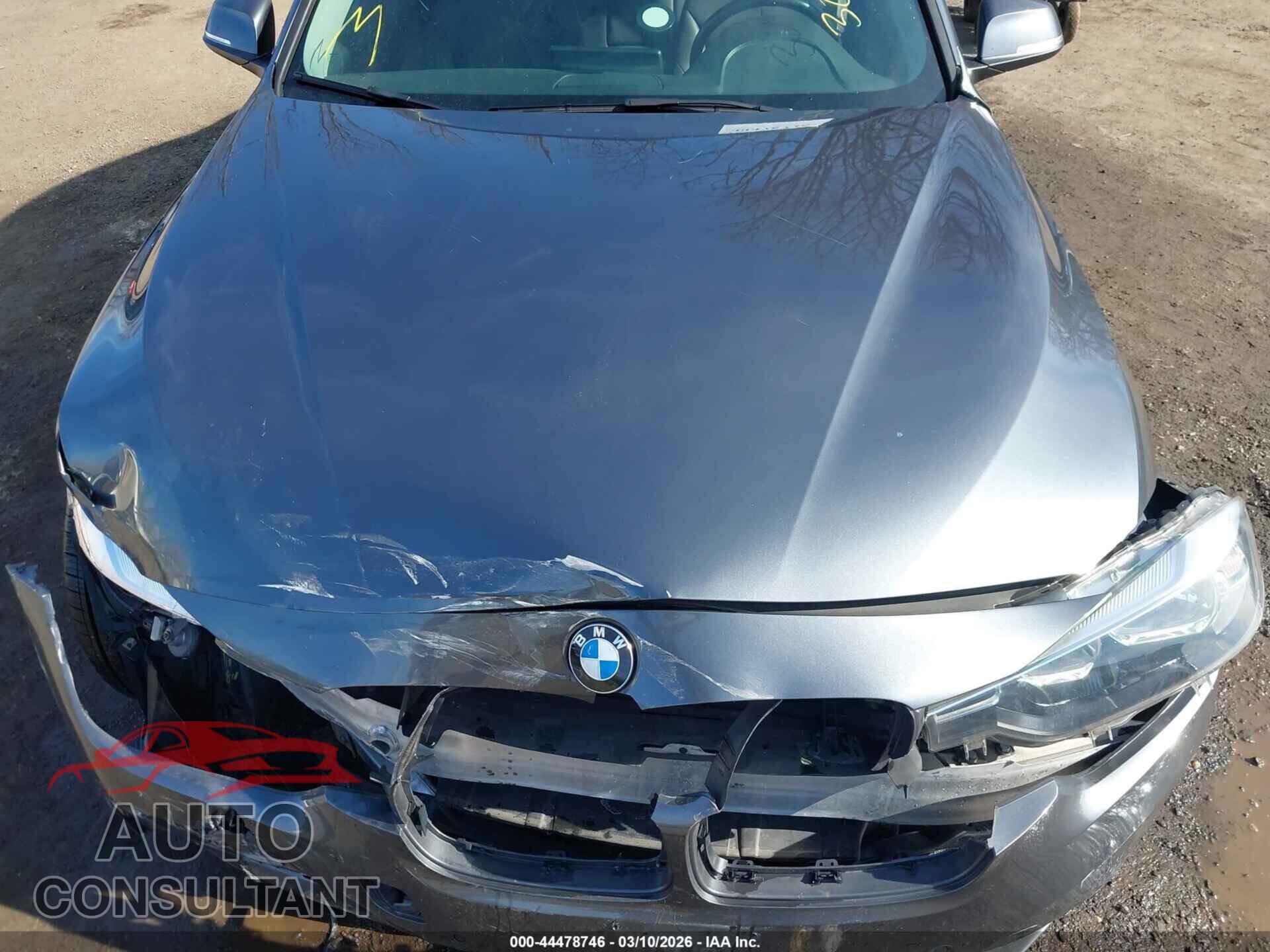 BMW 320I 2017 - WBA8E5G32HNU42579