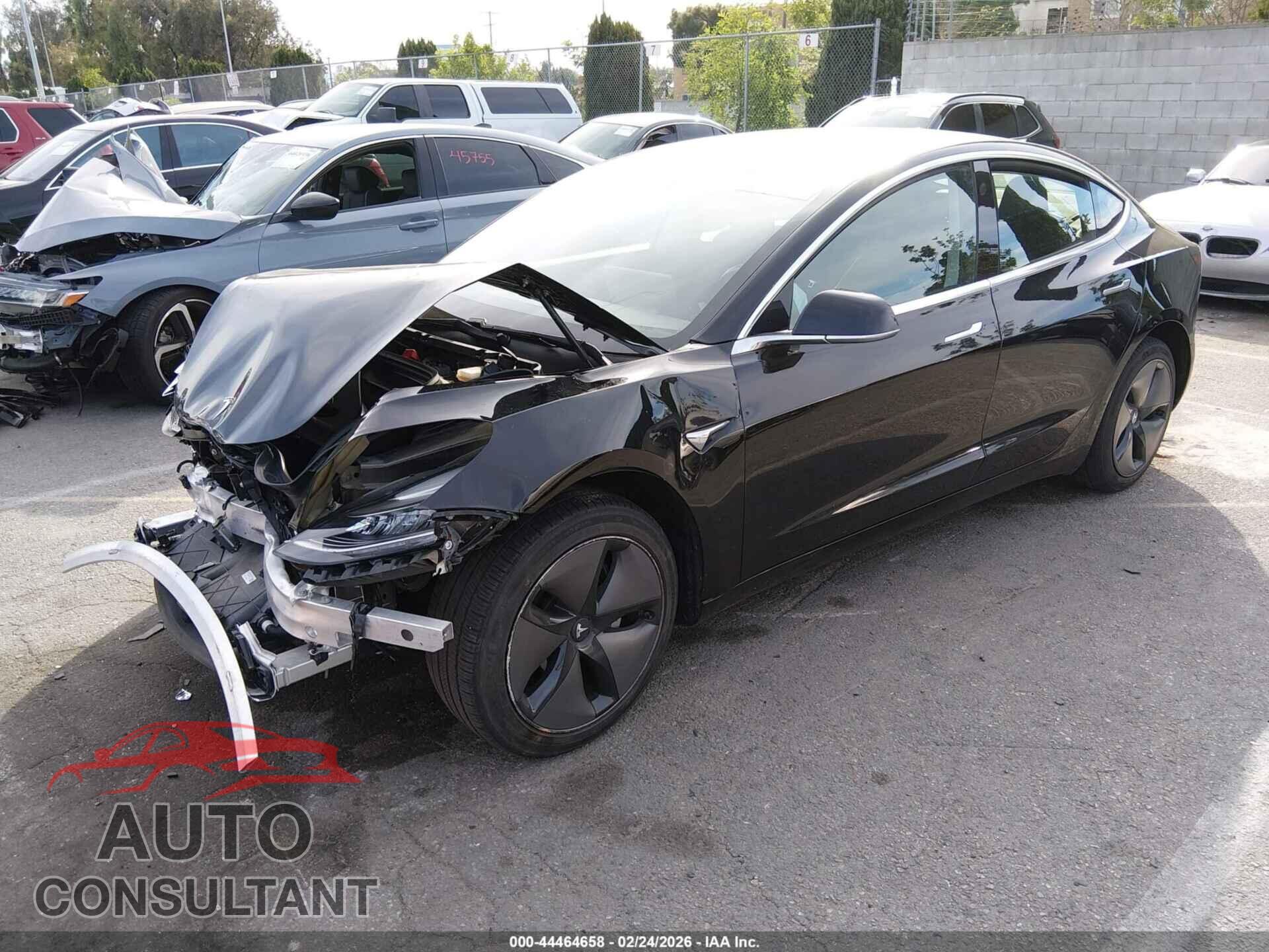 TESLA MODEL 3 2018 - 5YJ3E1EA0JF157469