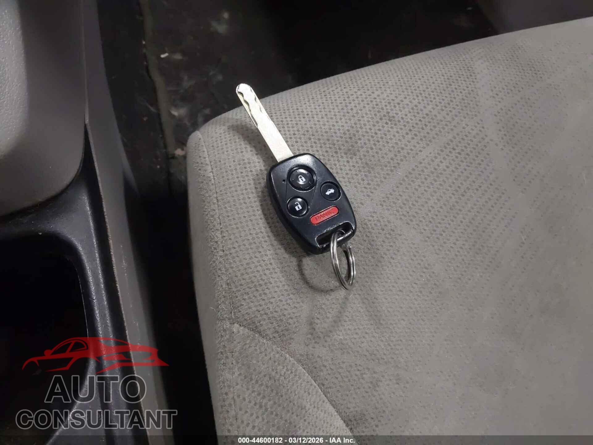 HONDA CIVIC 2012 - 19XFB2F82CE043411