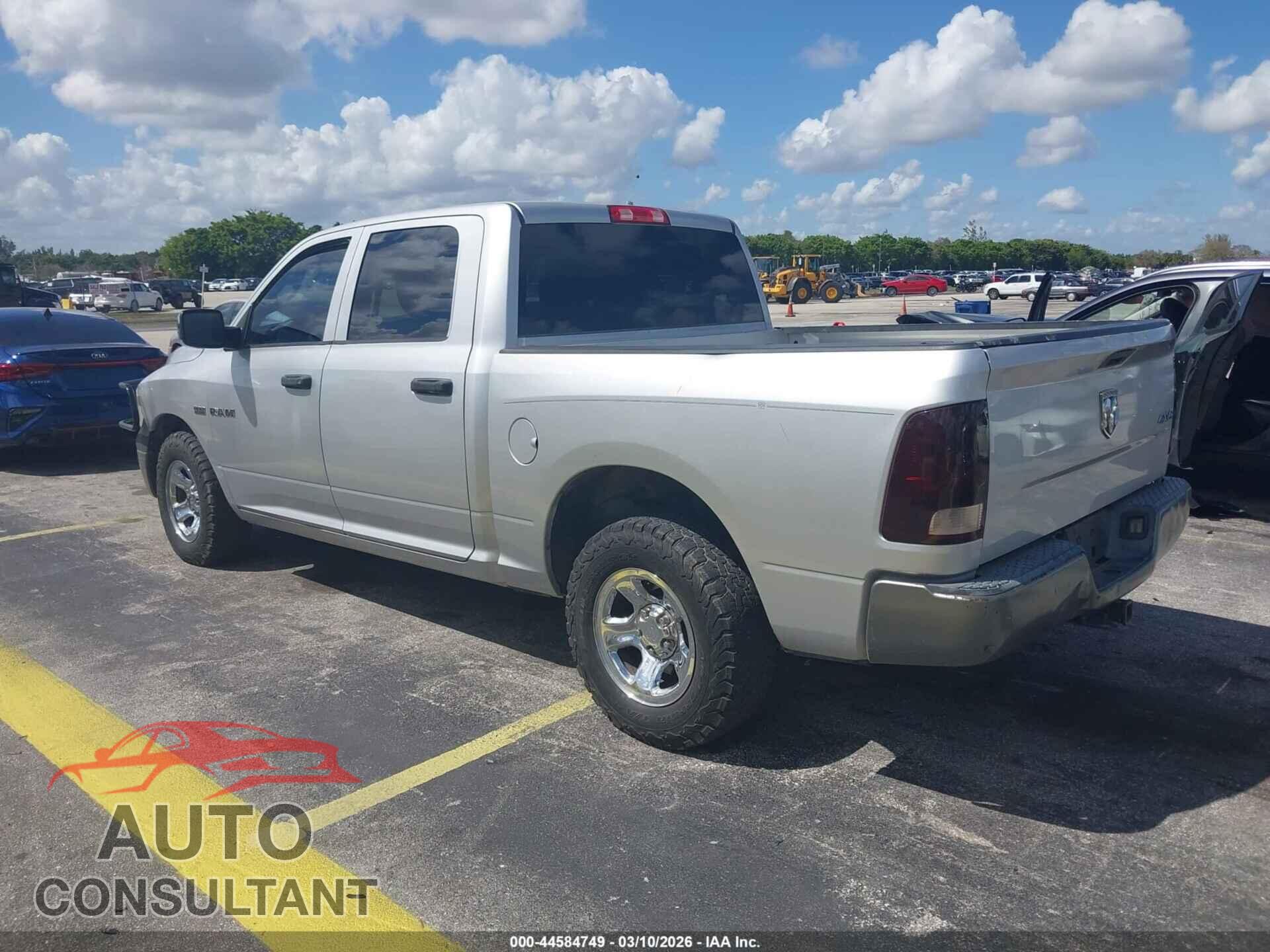 DODGE RAM 1500 2010 - 1D7RV1CT7AS161025
