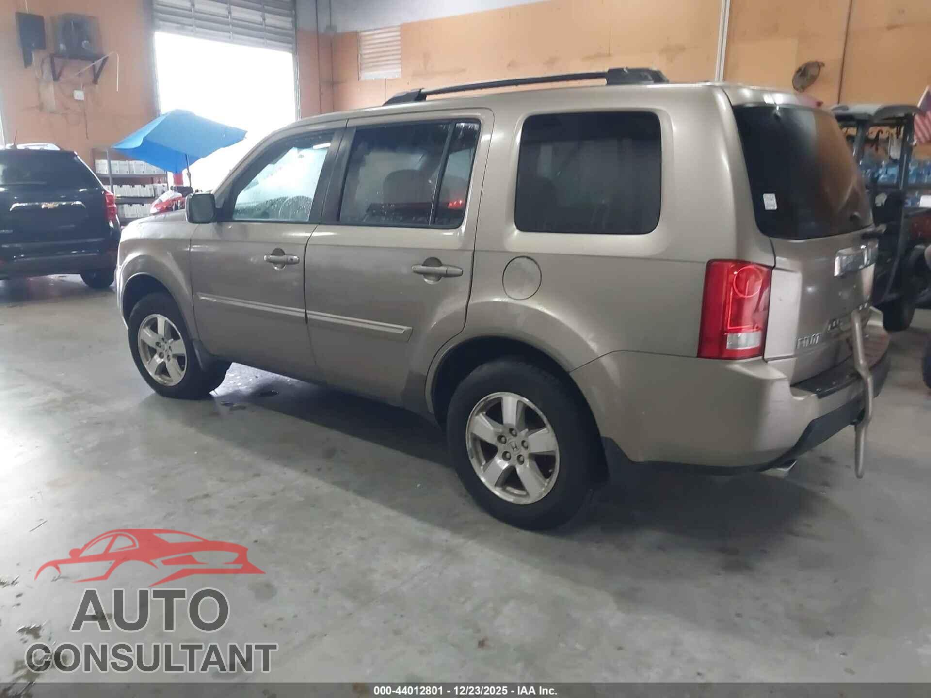 HONDA PILOT 2011 - 5FNYF3H52BB013680