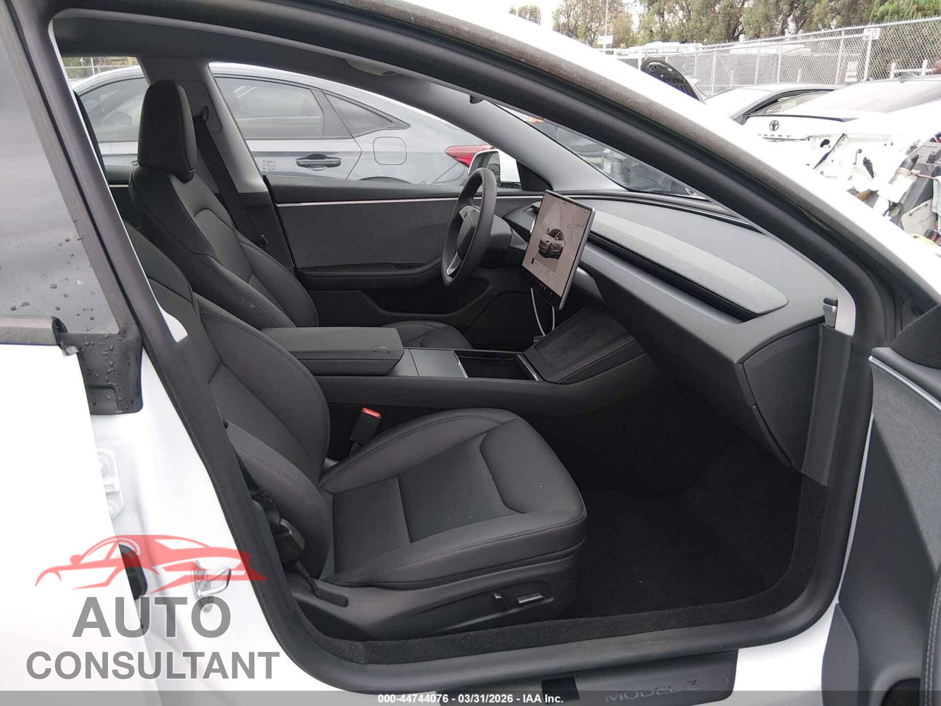 TESLA MODEL 3 2025 - 5YJ3E1EA3SF019782