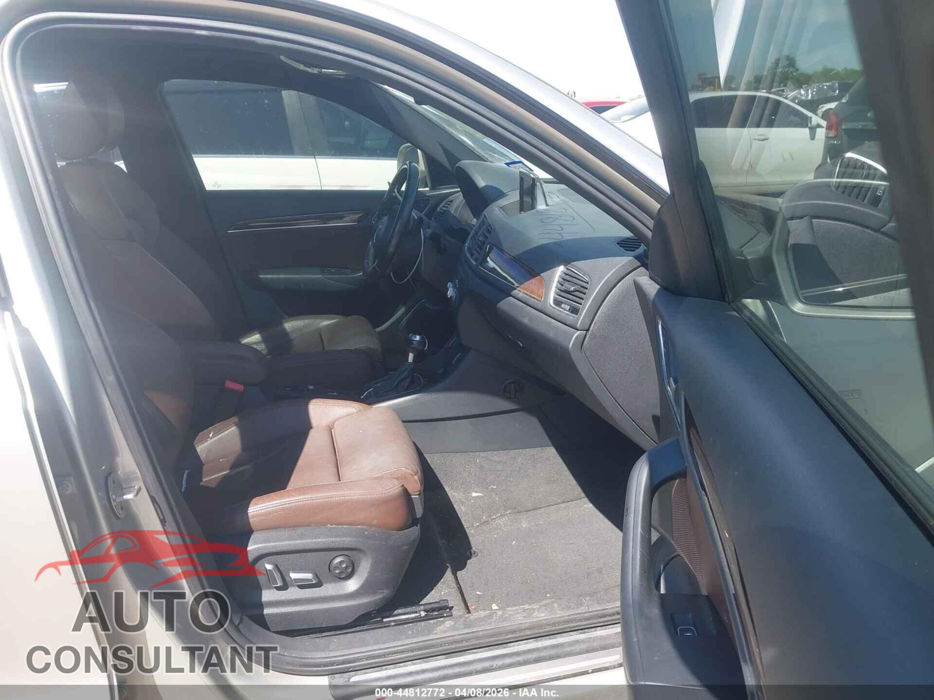 AUDI Q3 2017 - WA1FCCFS0HR006751