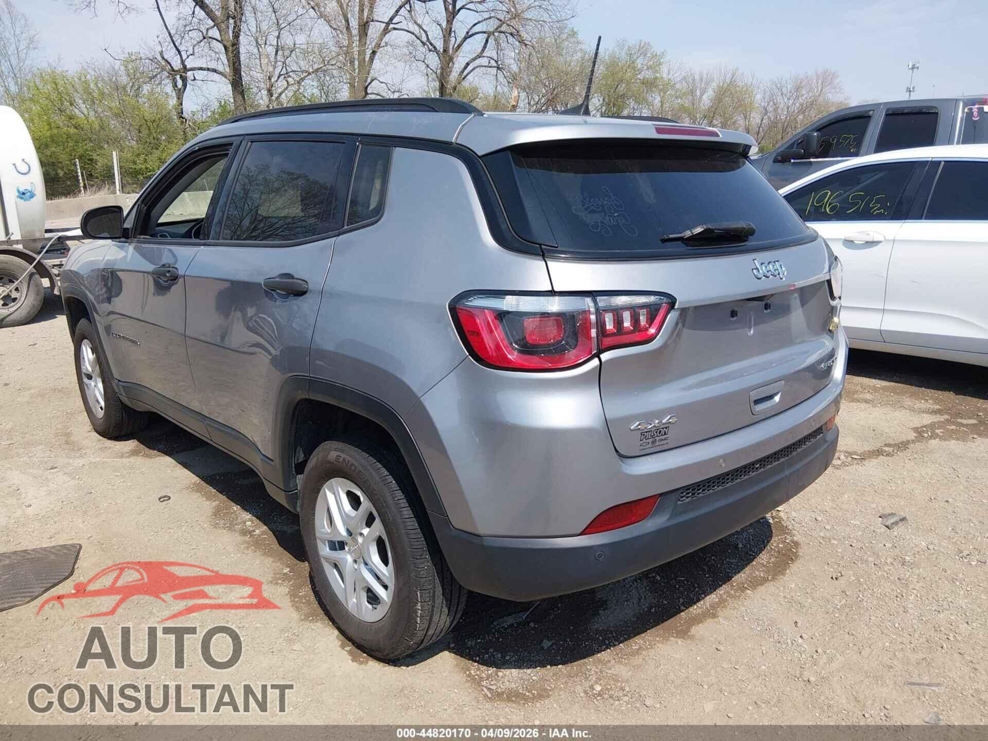 JEEP COMPASS 2018 - 3C4NJDAB2JT100972