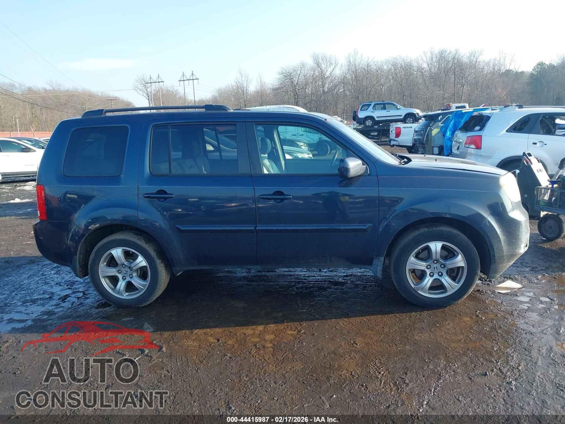 HONDA PILOT 2012 - 5FNYF4H50CB035913