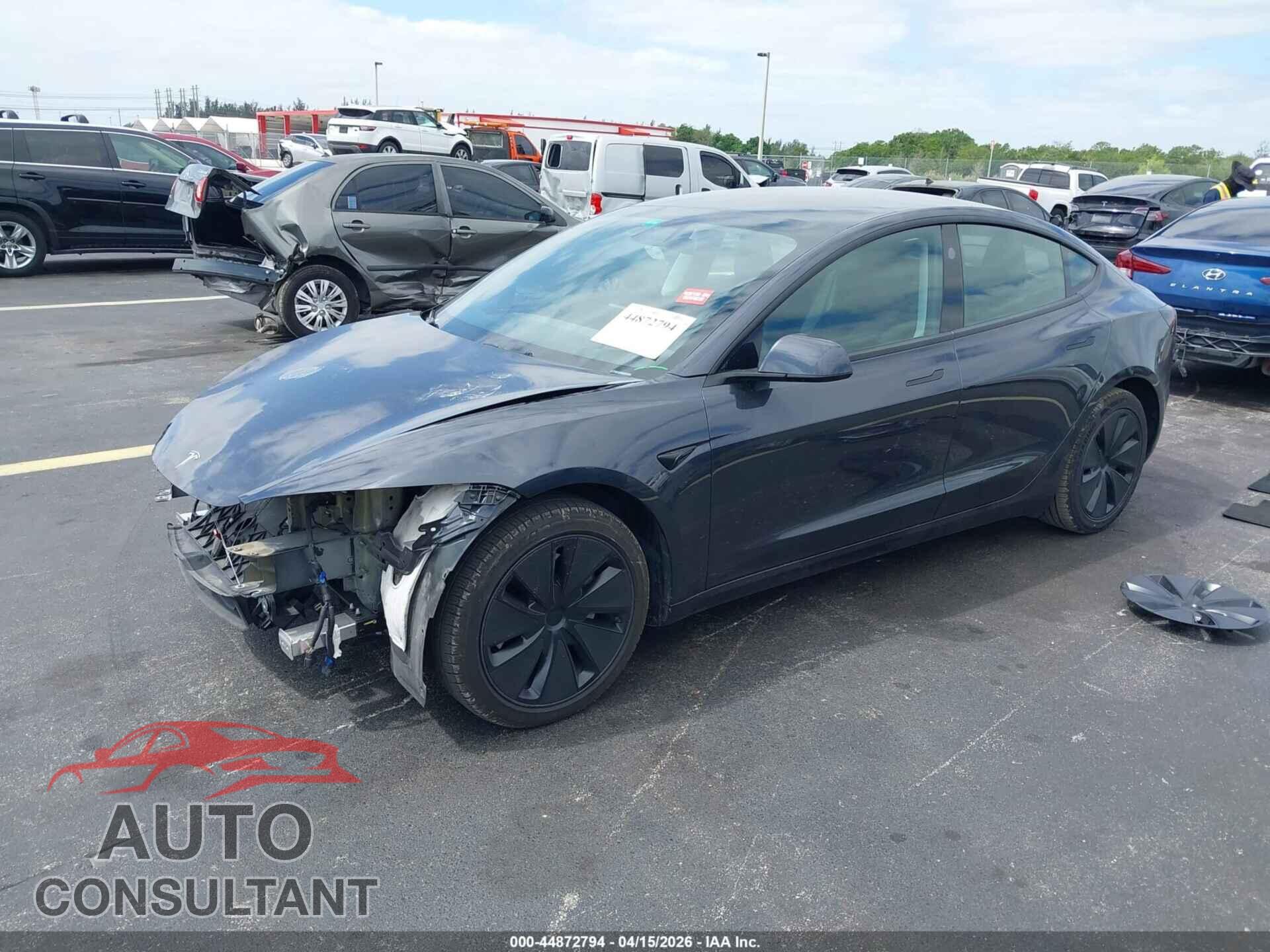 TESLA MODEL 3 2024 - 5YJ3E1EA7RF745087