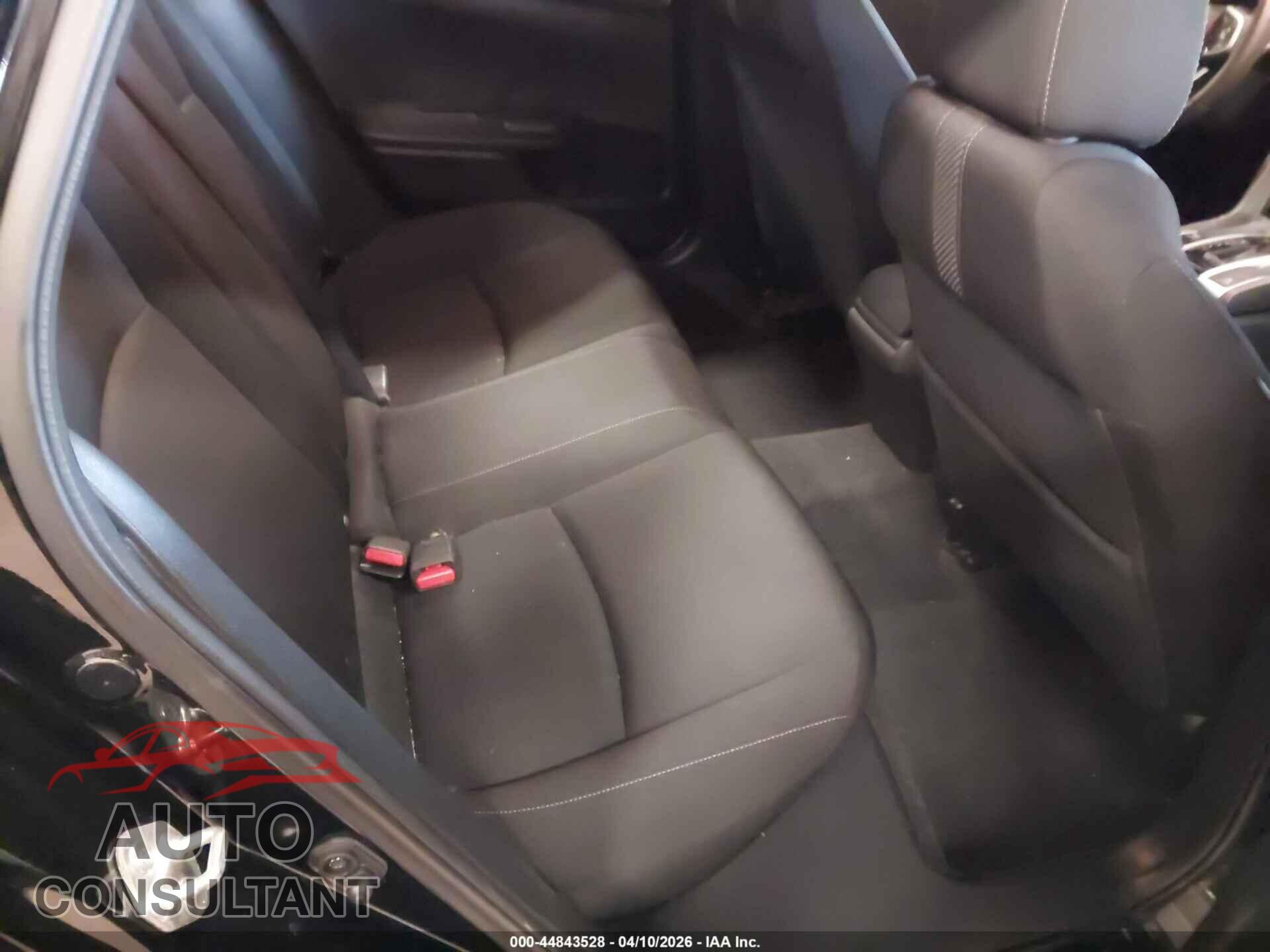 HONDA CIVIC 2018 - 19XFC2F75JE036325