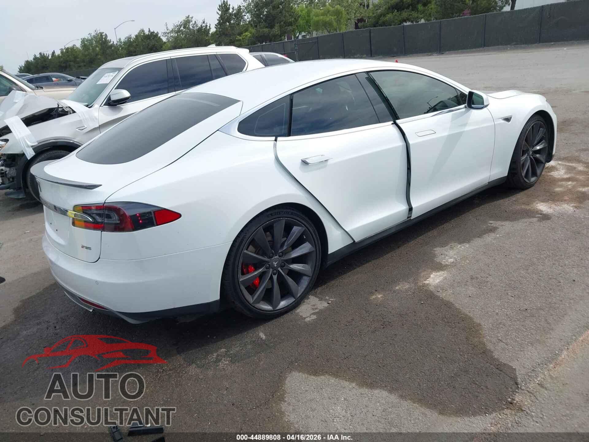 TESLA MODEL S 2014 - 5YJSA1H12EFP36181