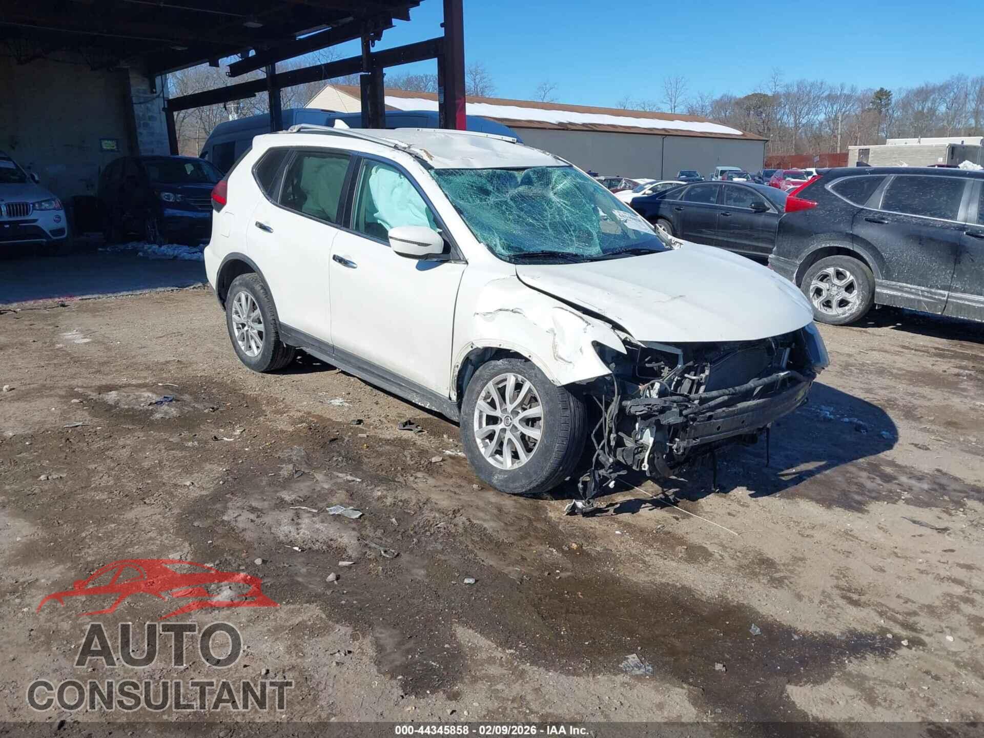 NISSAN ROGUE 2017 - KNMAT2MV3HP544542