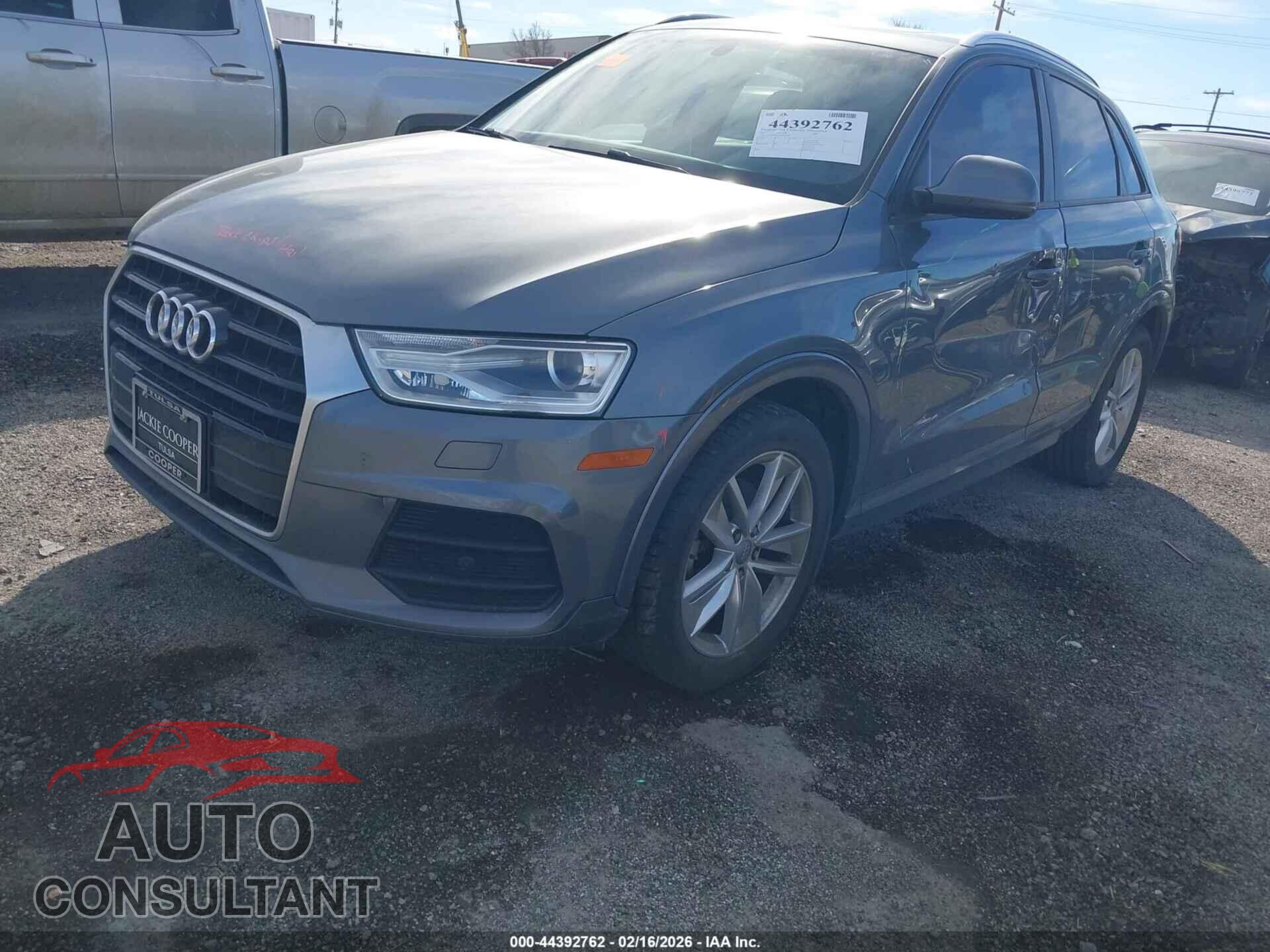 AUDI Q3 2017 - WA1BCCFS5HR013208