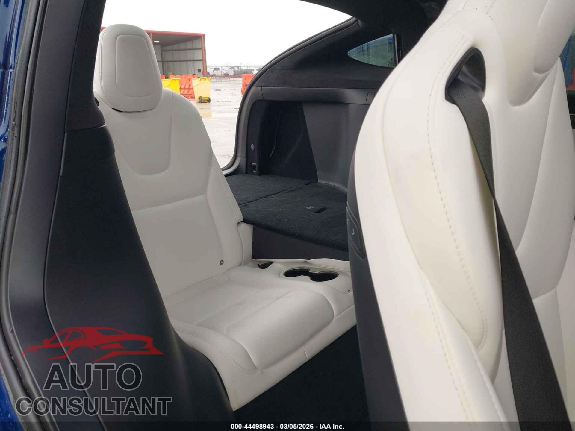 TESLA MODEL X 2017 - 5YJXCBE26HF077478