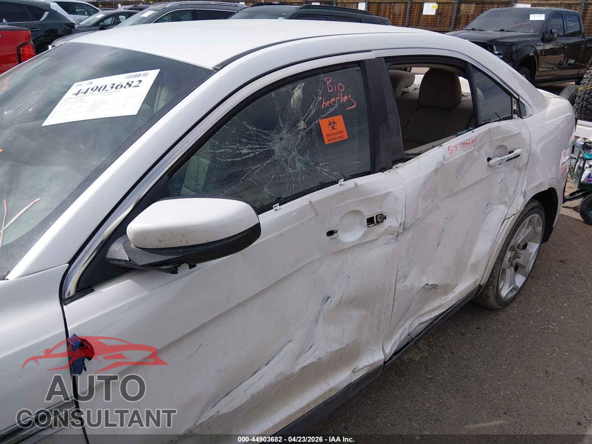 FORD TAURUS 2011 - 1FAHP2EW0BG129458