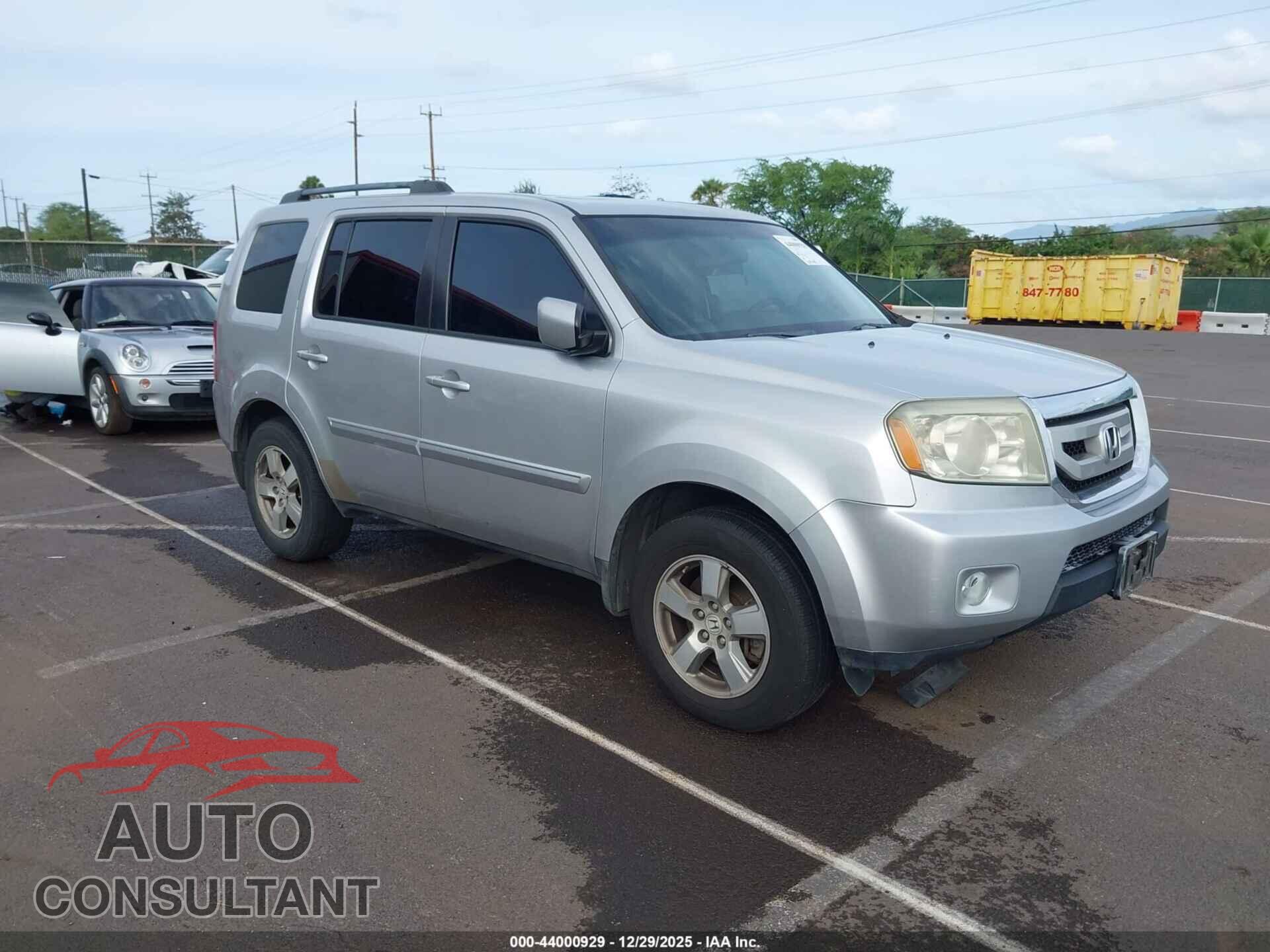 HONDA PILOT 2011 - 5FNYF3H51BB018479