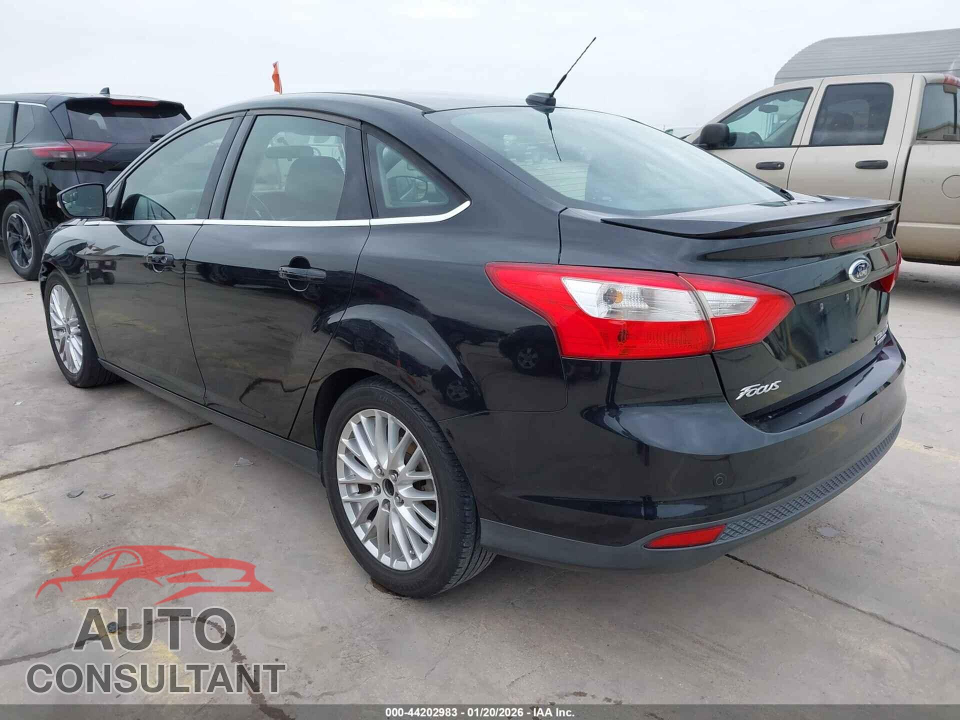 FORD FOCUS 2013 - 1FADP3J23DL334239