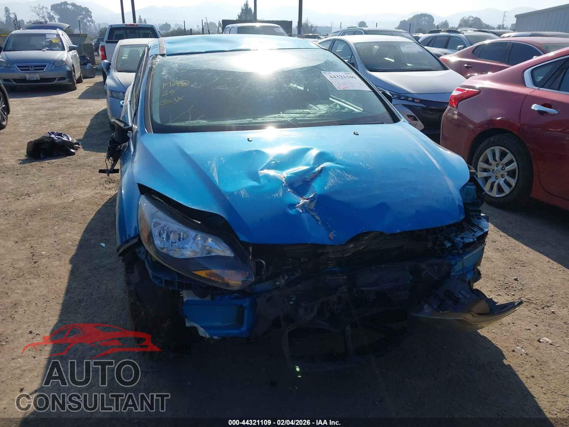 FORD FOCUS 2014 - 1FADP3N29EL210861