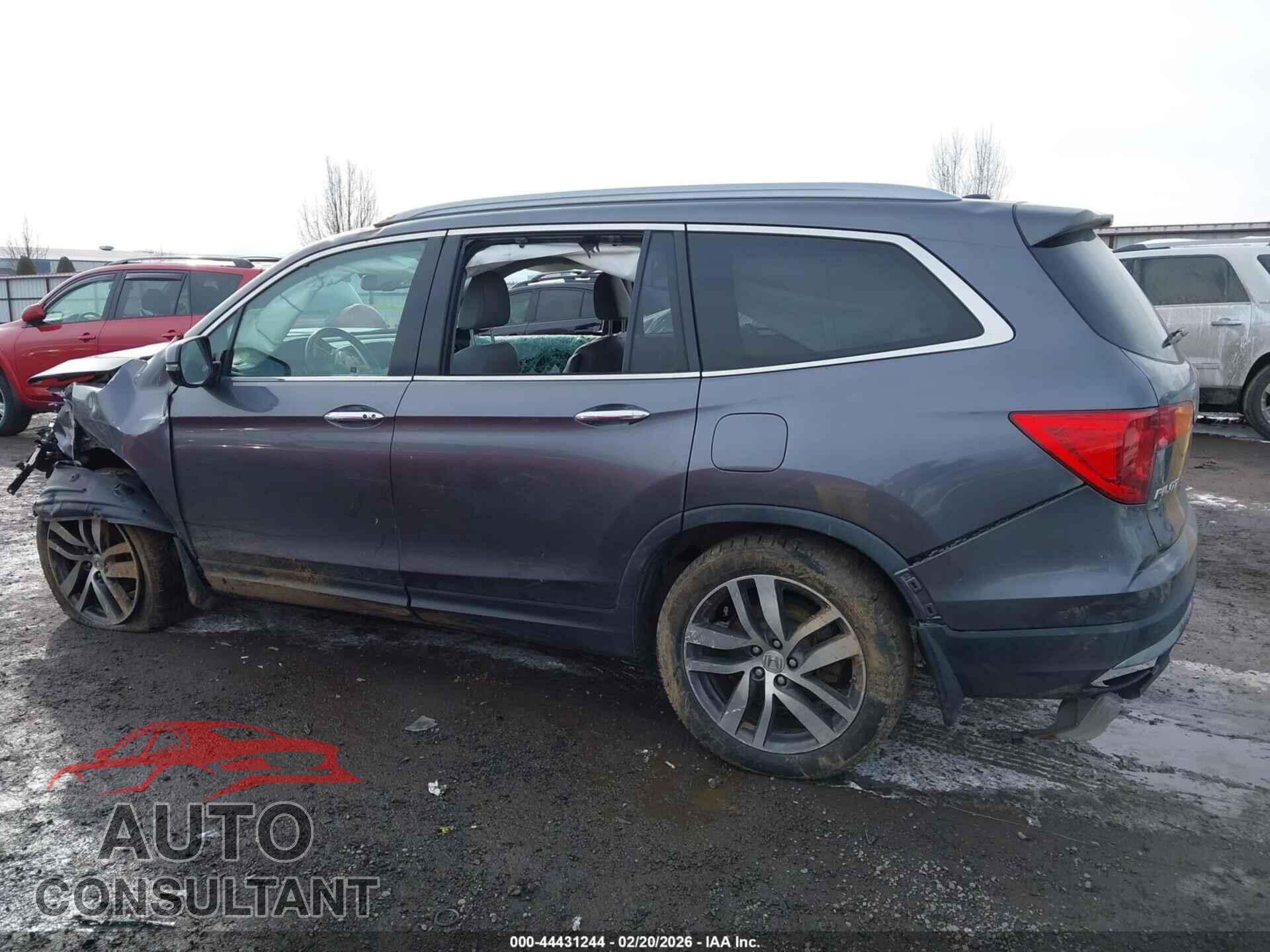 HONDA PILOT 2017 - 5FNYF6H09HB056475