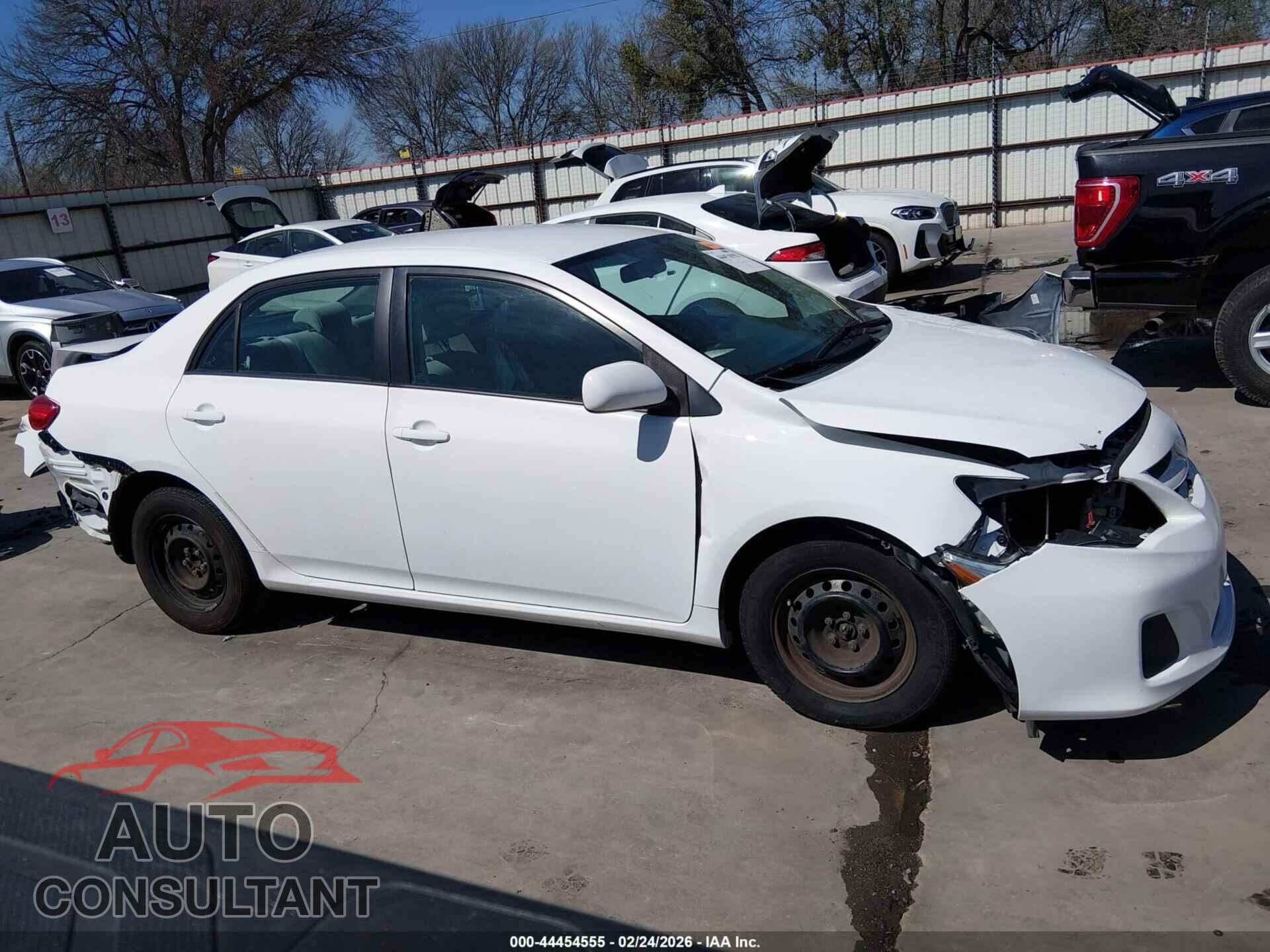 TOYOTA COROLLA 2011 - 2T1BU4EE2BC607941