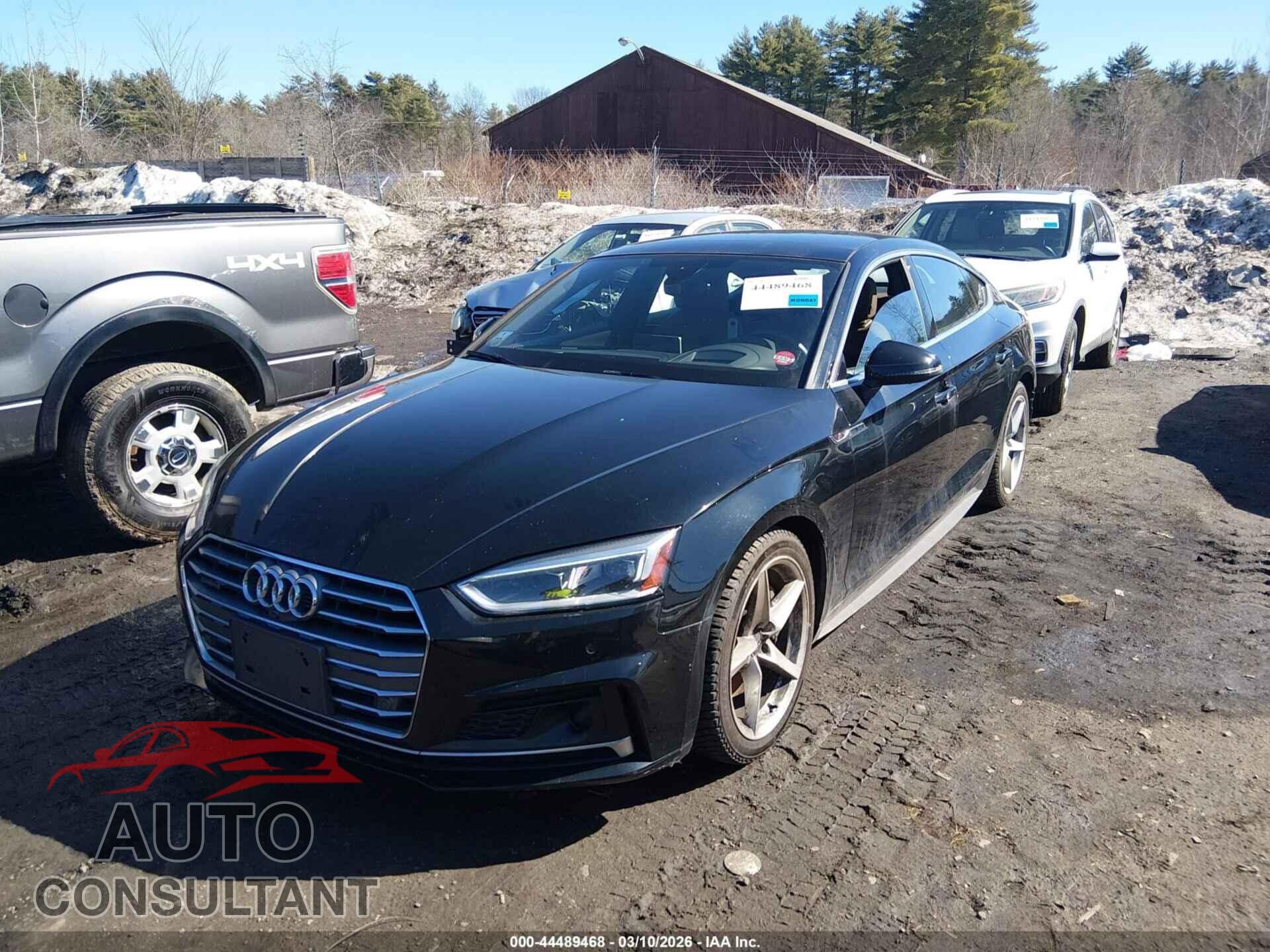 AUDI A5 2018 - WAUFNCF58JA049620