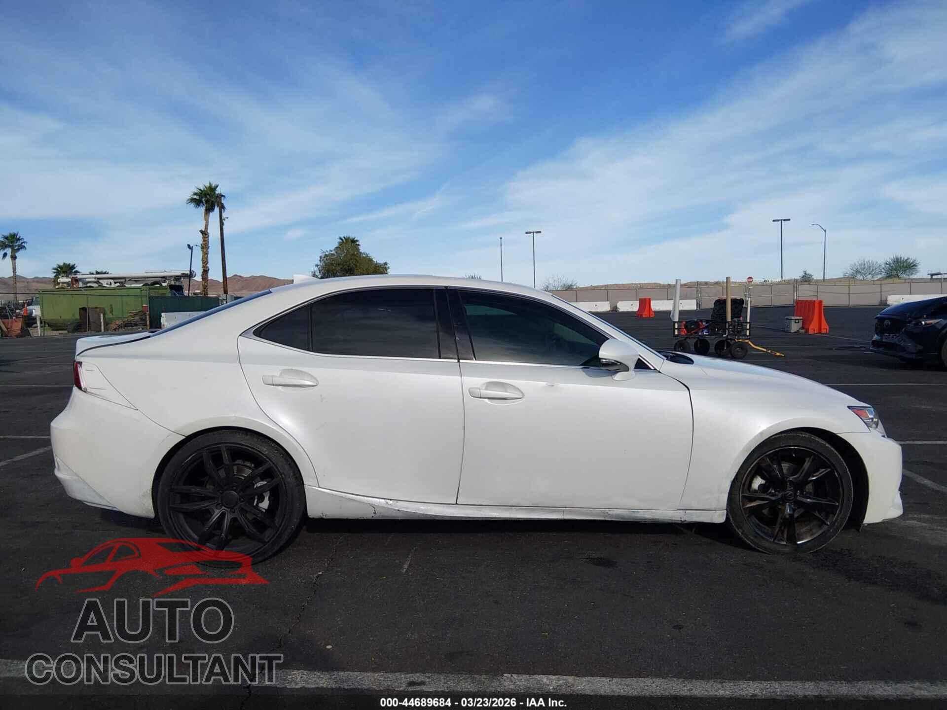 LEXUS IS 250 2015 - JTHCF1D27F5024917