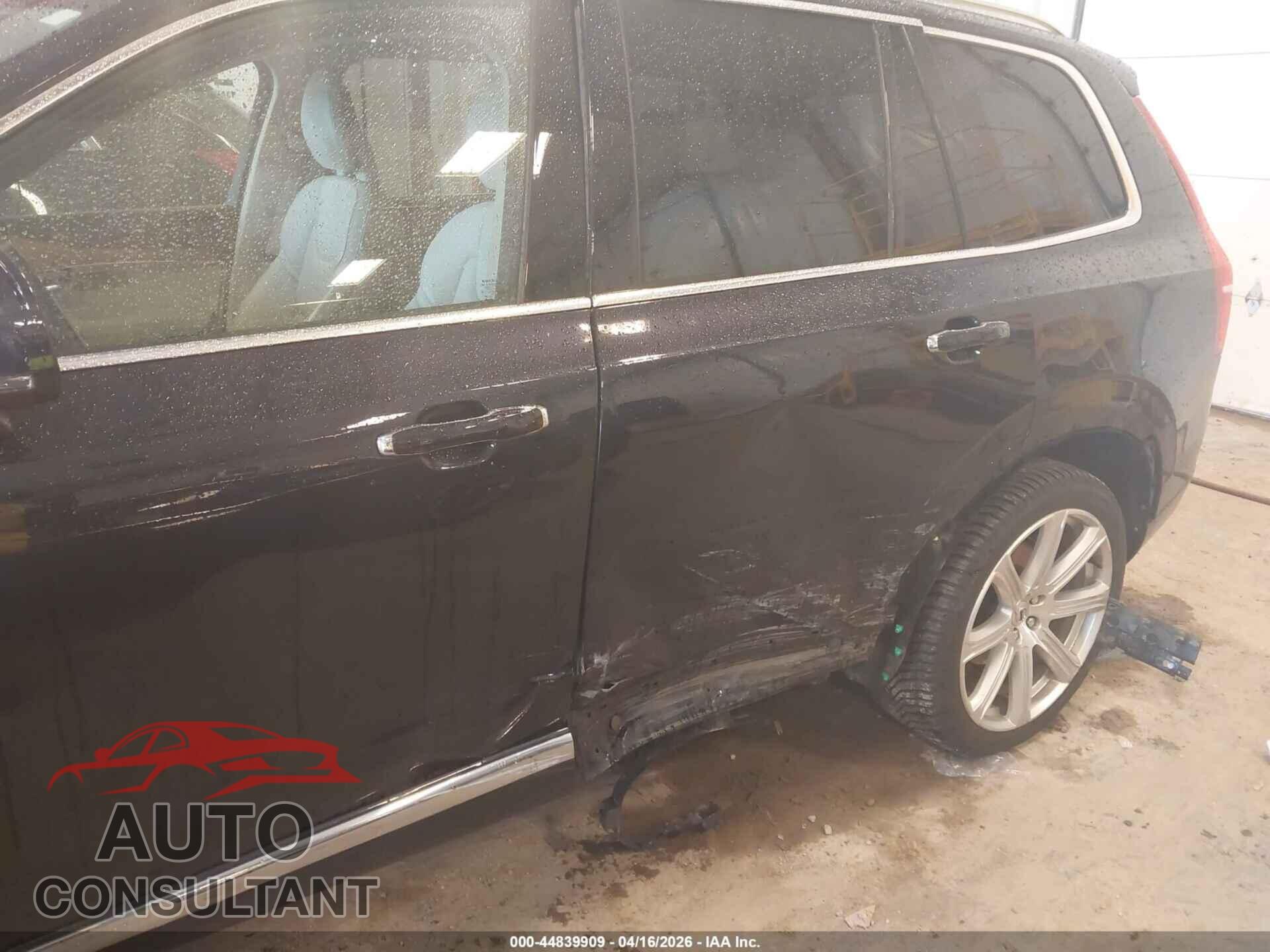 VOLVO XC90 2017 - YV4A22PLXH1154244