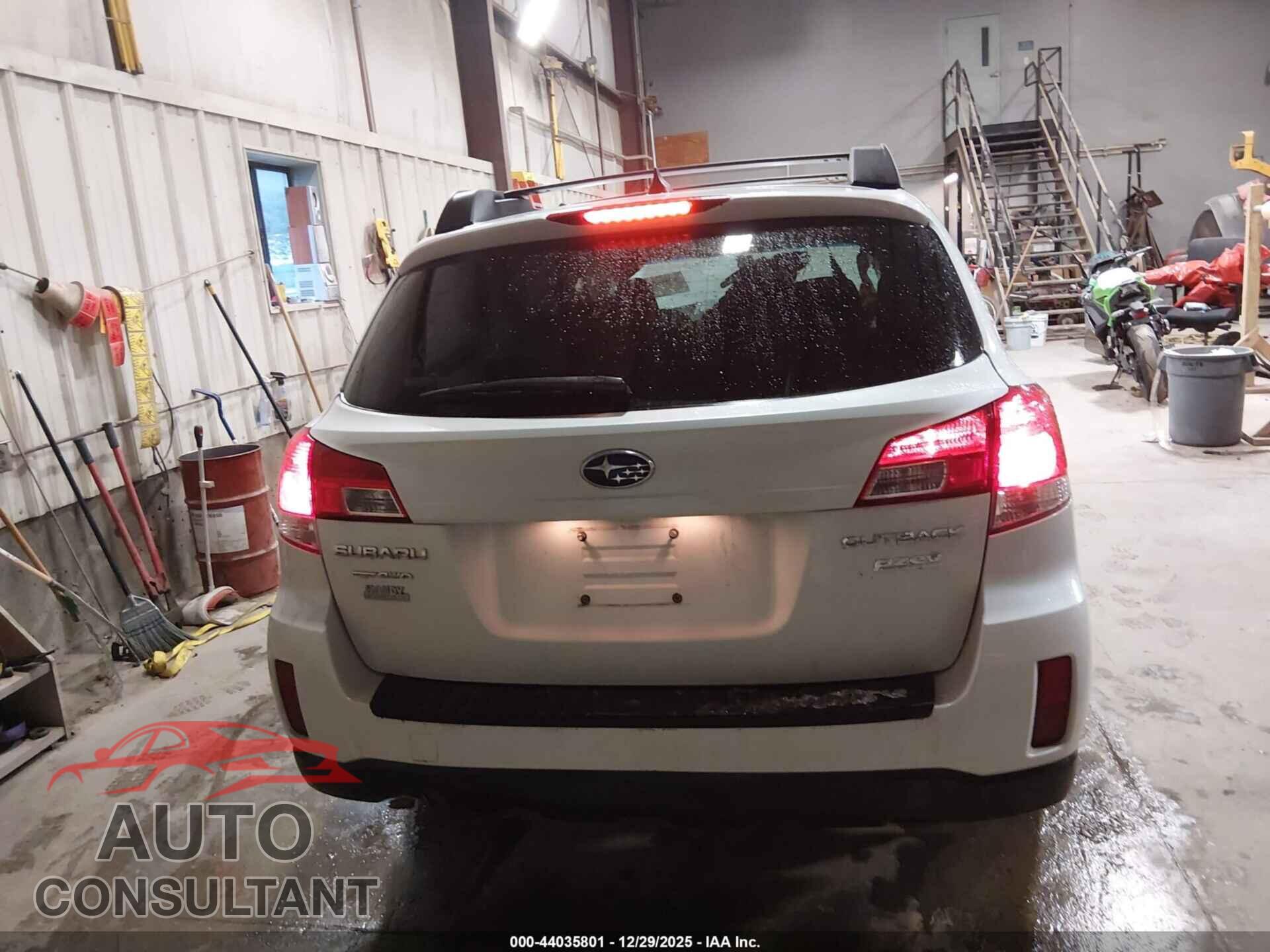 SUBARU OUTBACK 2014 - 4S4BRBCC9E3240441