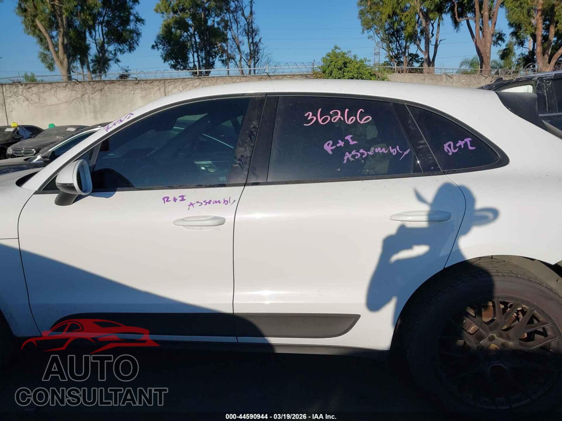 PORSCHE MACAN 2018 - WP1AA2A59JLB14780