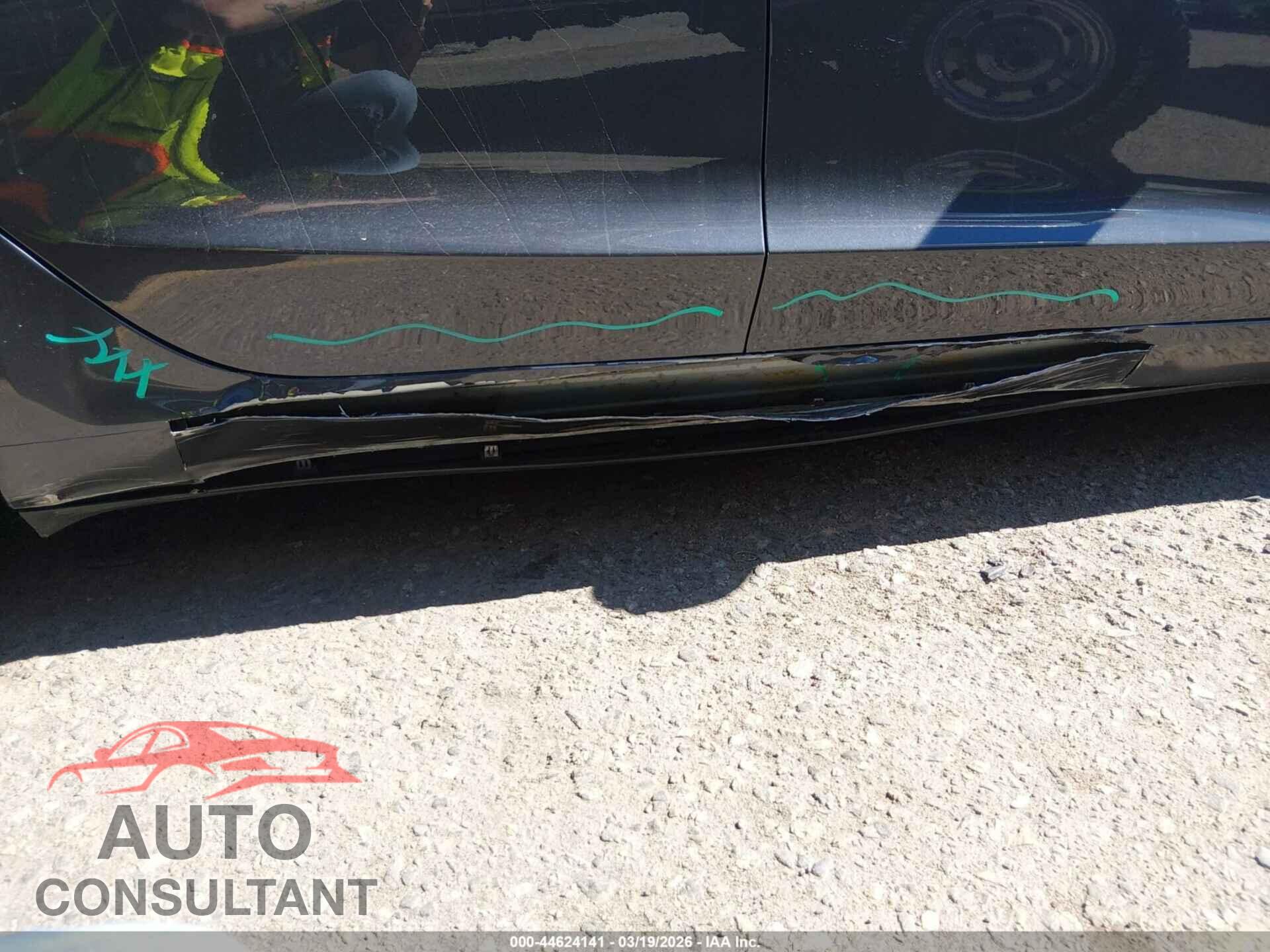 TESLA MODEL 3 2018 - 5YJ3E1EB2JF119329
