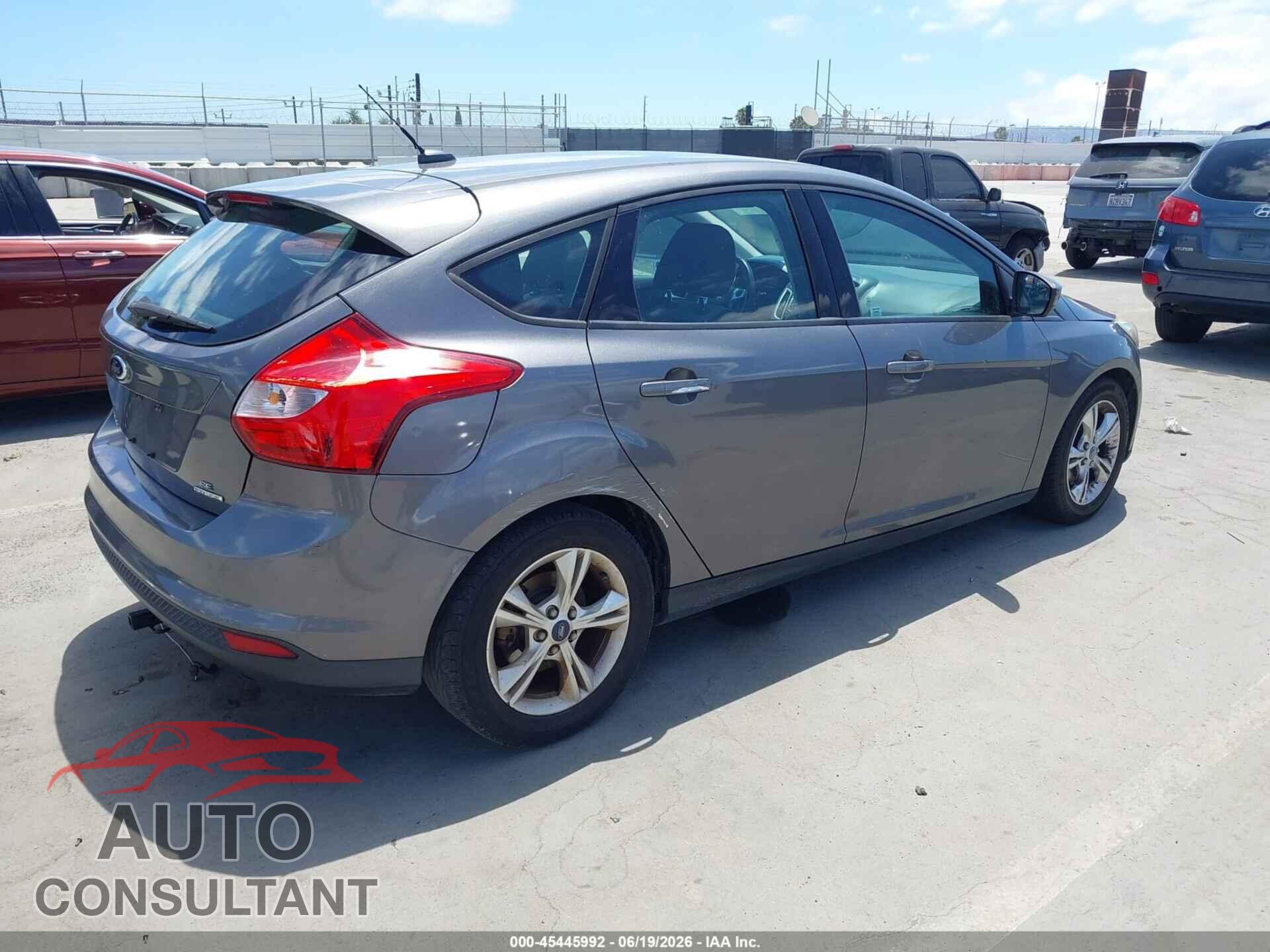FORD FOCUS 2012 - 1FAHP3K21CL419899