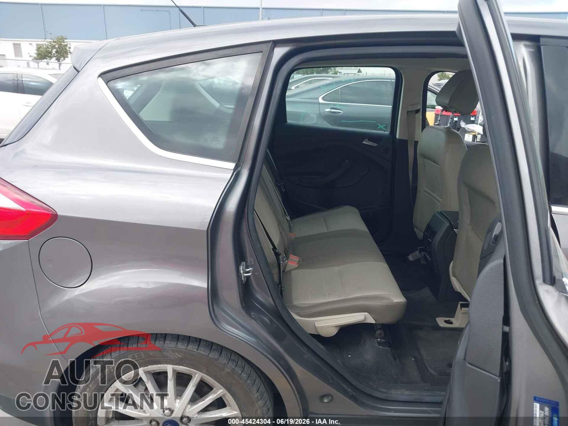 FORD C-MAX ENERGI 2013 - 1FADP5CU3DL557214