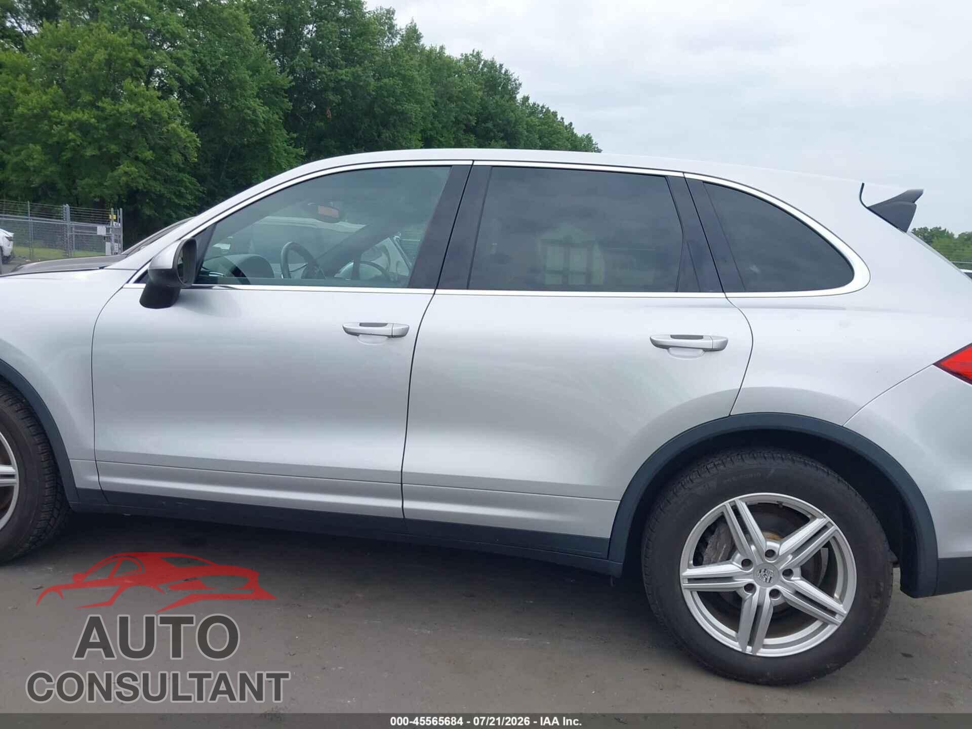 PORSCHE CAYENNE 2012 - WP1AA2A2XCLA01381