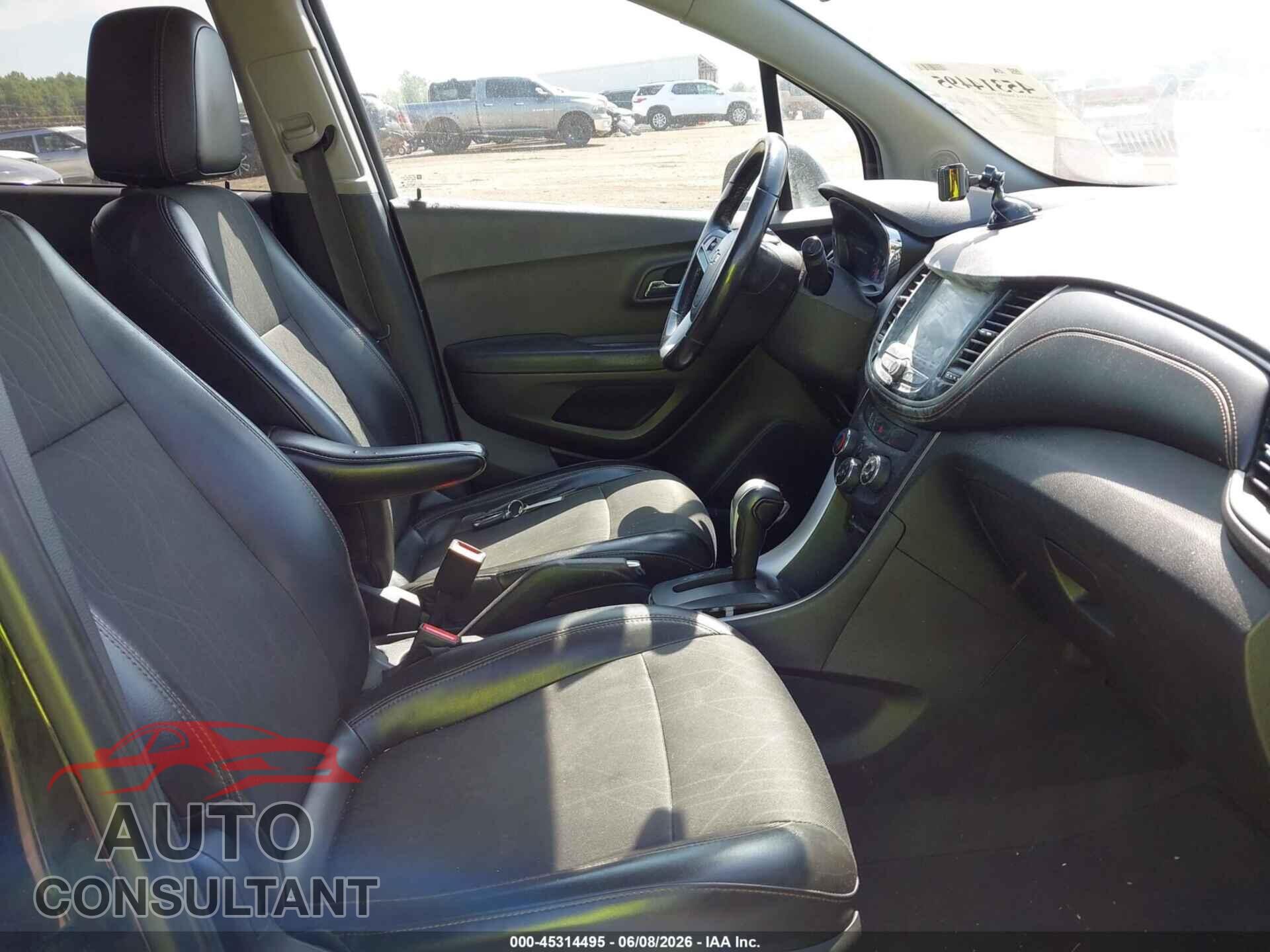 CHEVROLET TRAX 2017 - 3GNCJPSB8HL196079