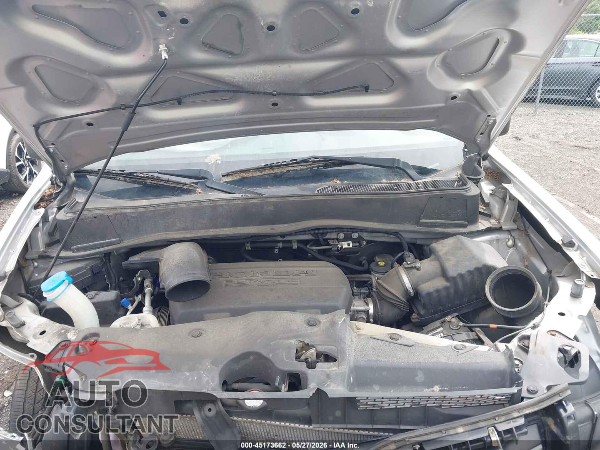 HONDA PILOT 2015 - 5FNYF4H27FB077246