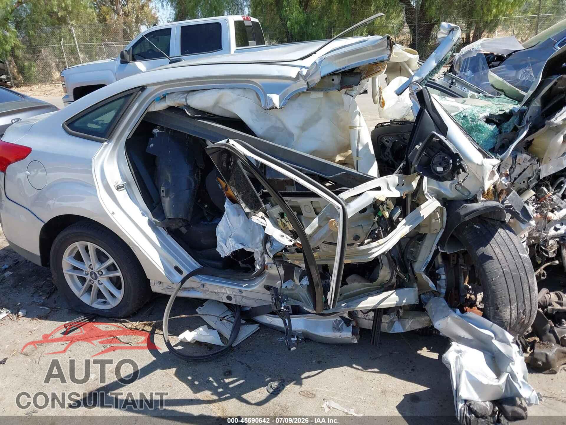 FORD FOCUS 2016 - 1FADP3F27GL364583