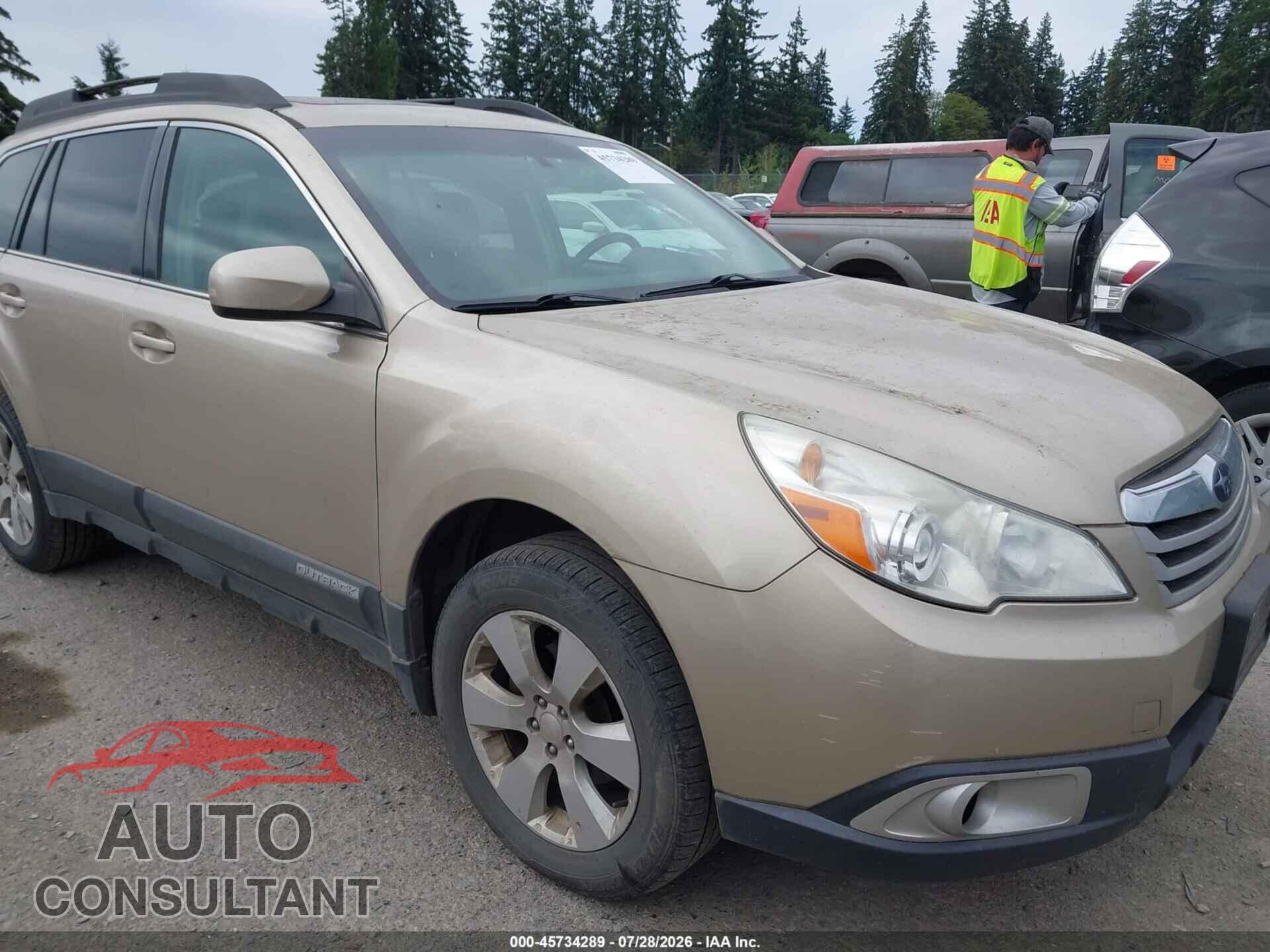 SUBARU OUTBACK 2010 - 4S4BRBGC8A3323329
