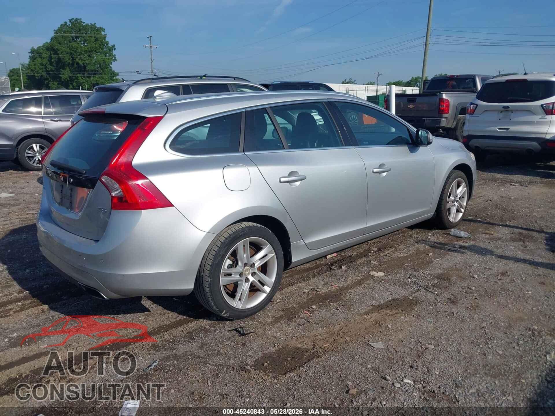 VOLVO V60 2015 - YV140MEK9F1261742