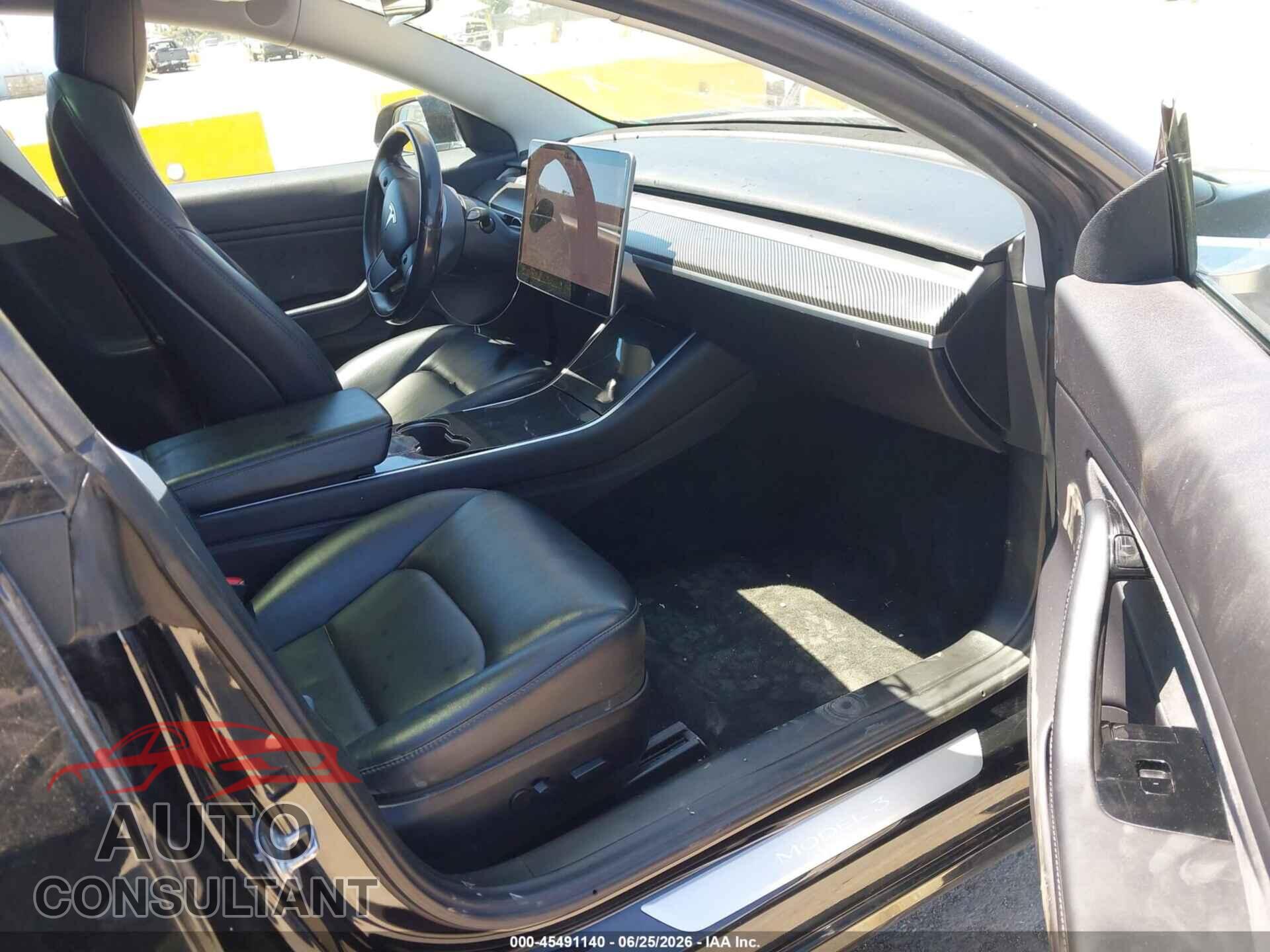 TESLA MODEL 3 2019 - 5YJ3E1EA0KF297331