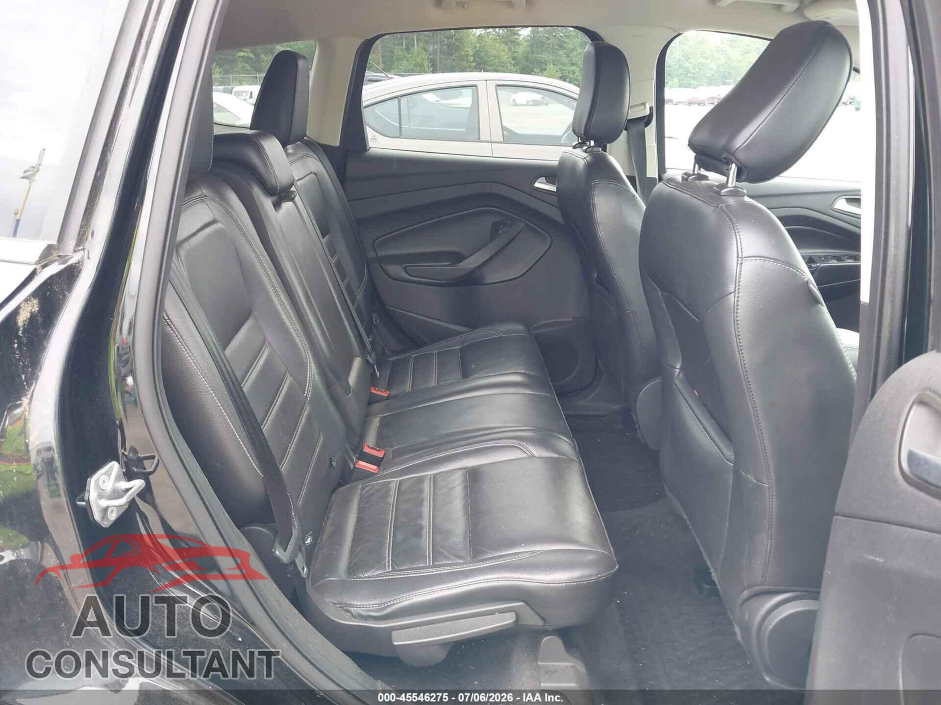 FORD ESCAPE 2018 - 1FMCU9HD2JUC24356