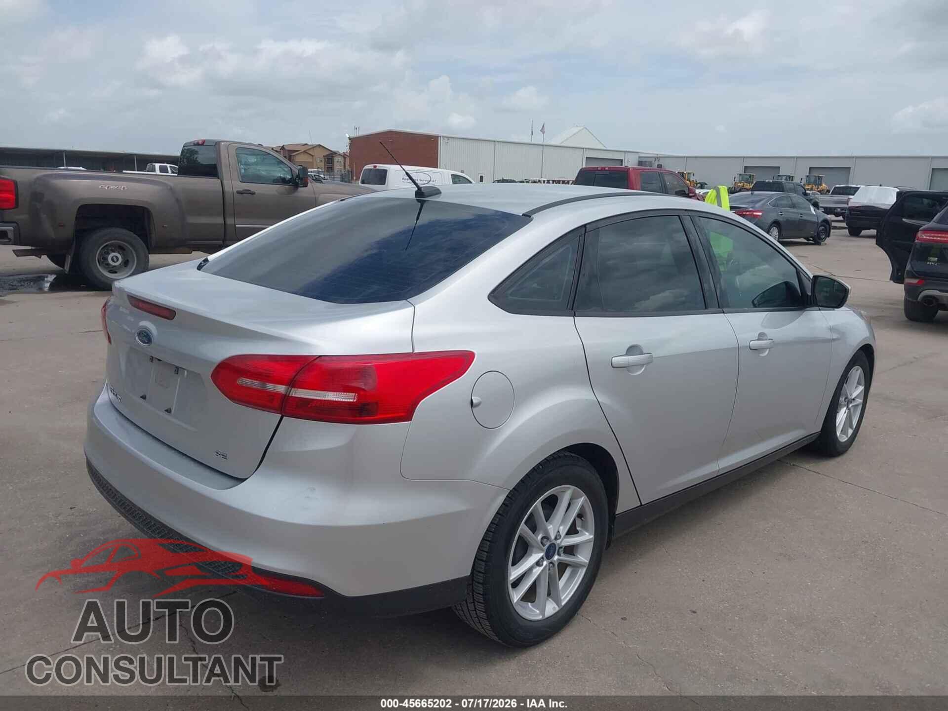 FORD FOCUS 2017 - 1FADP3F2XHL257643